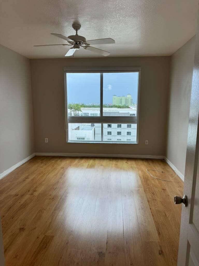 100 N Federal Highway 1134 Property Photo 6