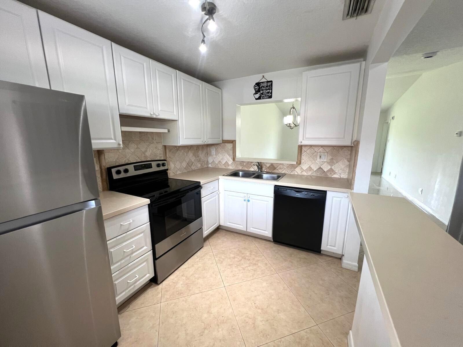9431 Boca Cove Circle 1016 Property Photo 4