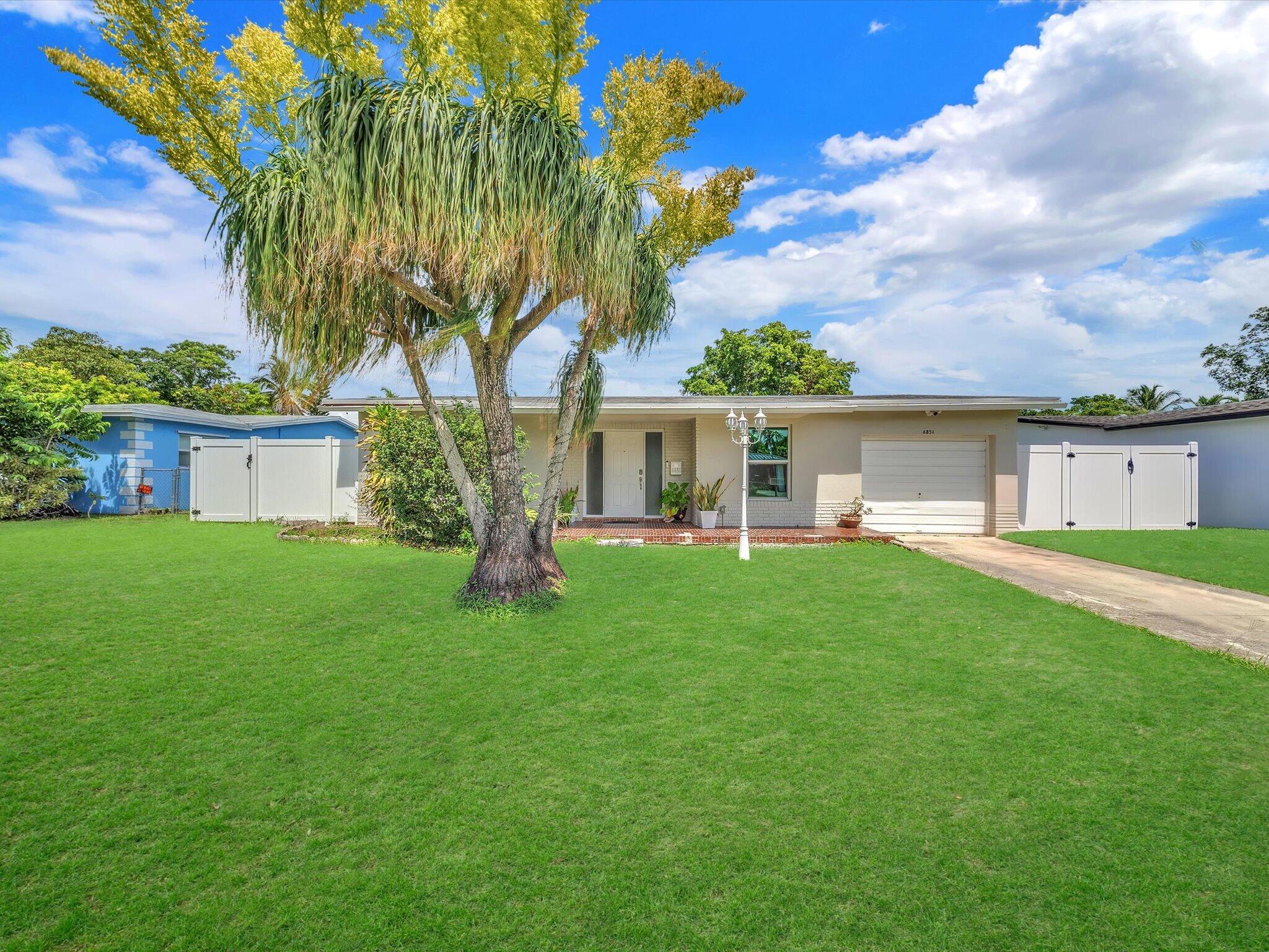 6851 Sw 7th Place Property Photo 1