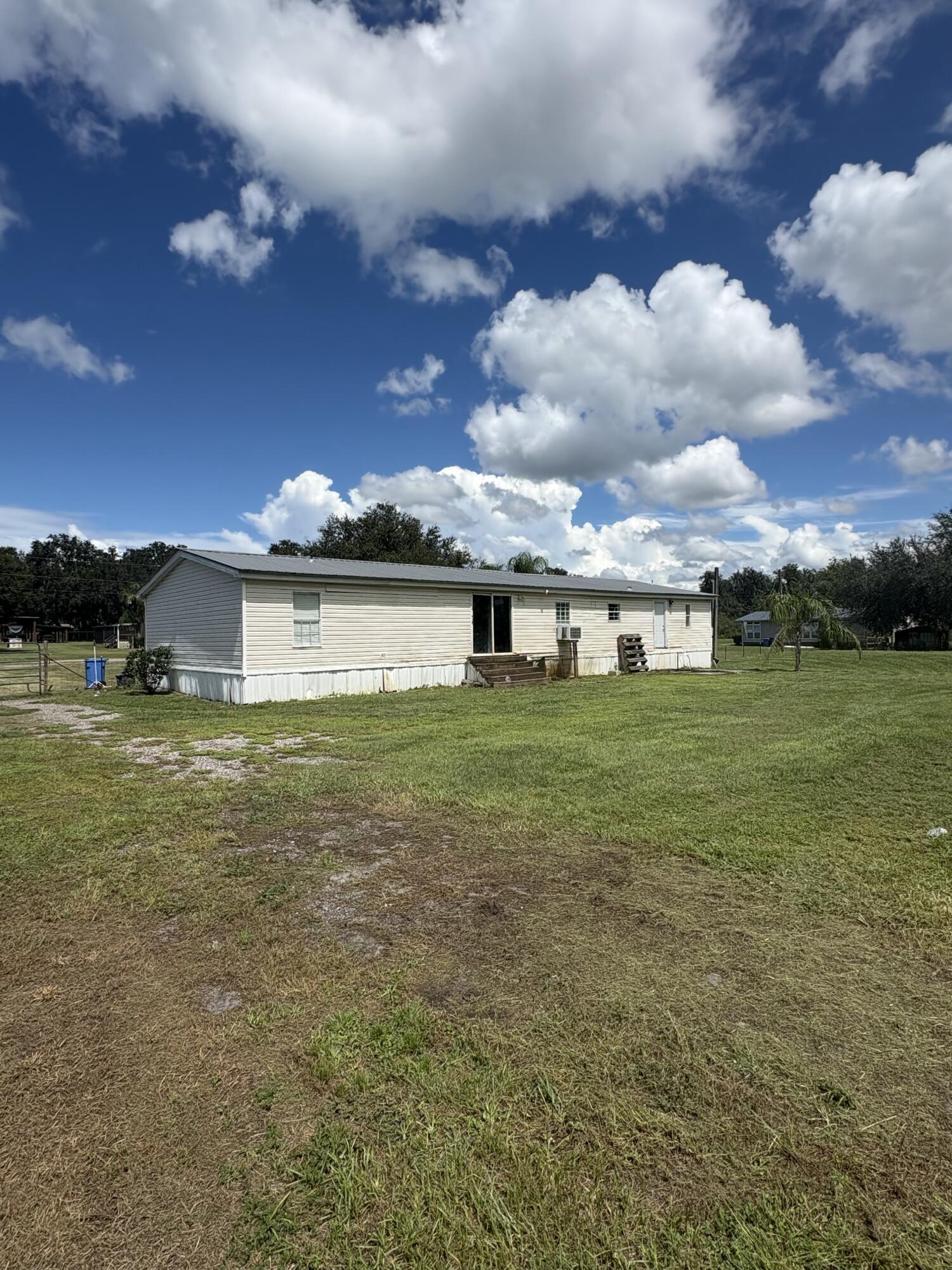 6205 Fullenkamp Drive Property Photo 1