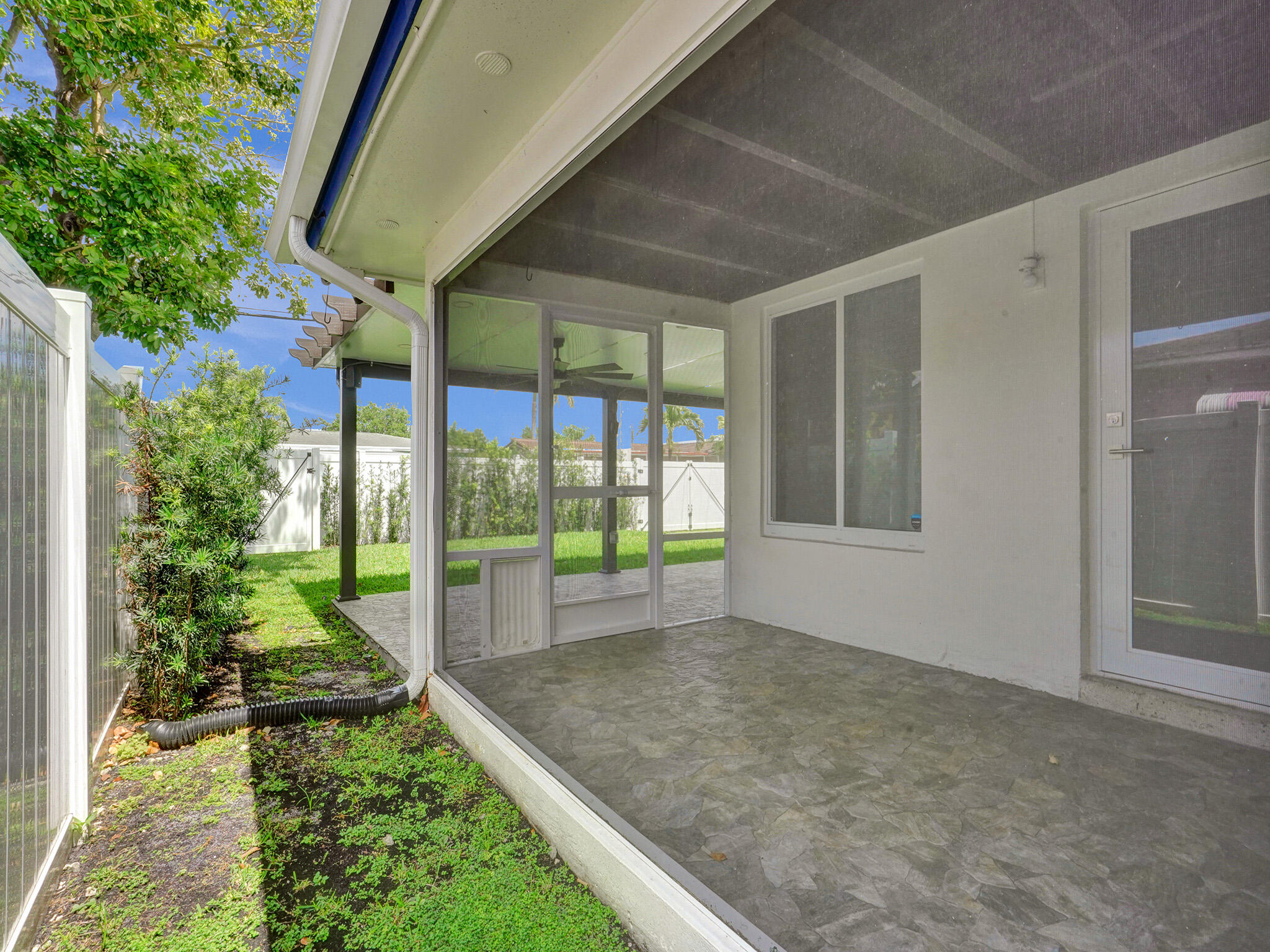 4309 Johnson Street Property Photo 11