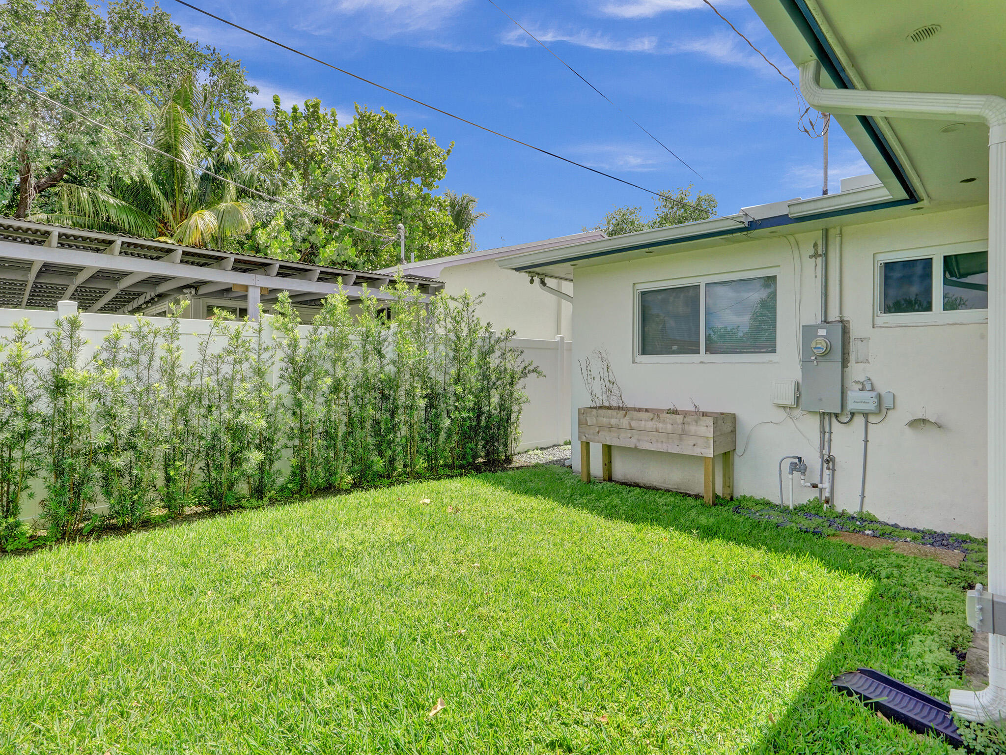 4309 Johnson Street Property Photo 14