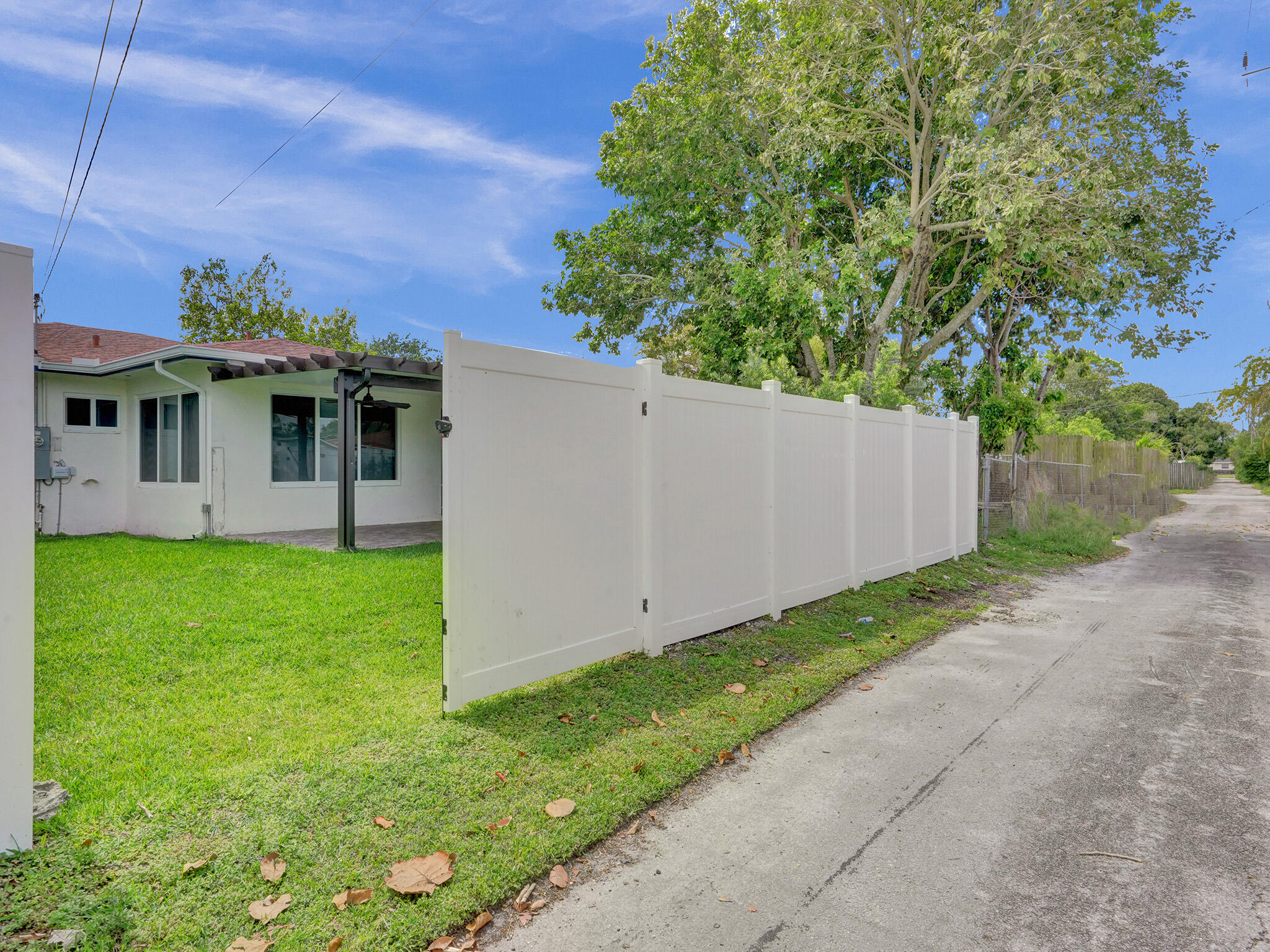 4309 Johnson Street Property Photo 51