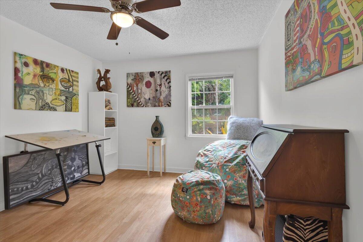 2513 Sw Calender Street Property Photo 32