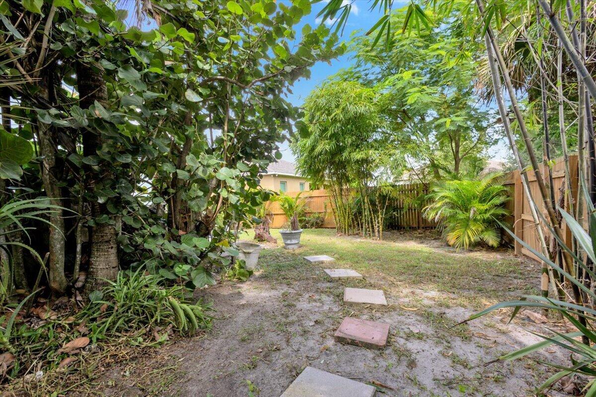2513 Sw Calender Street Property Photo 35