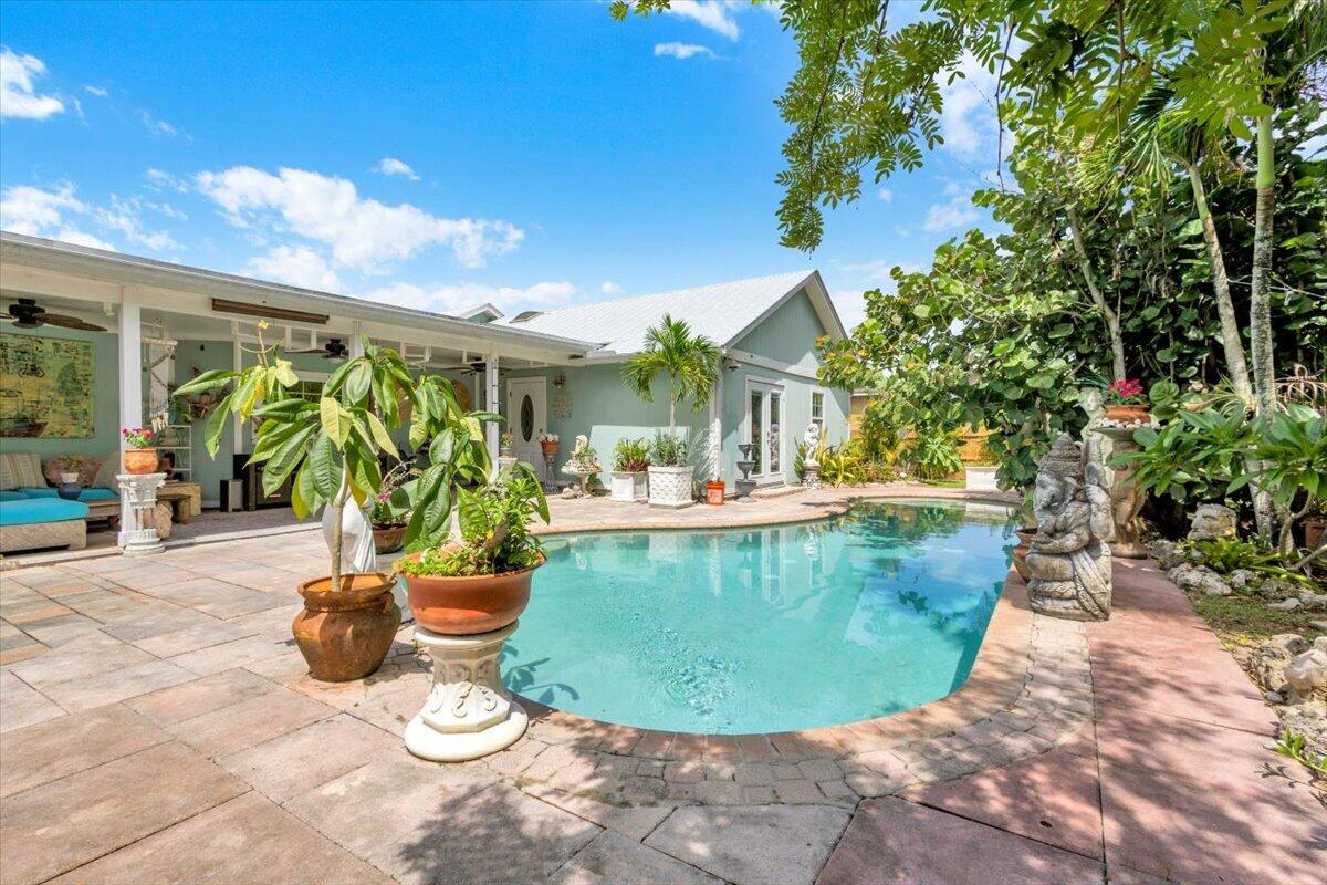 2513 Sw Calender Street Property Photo 36
