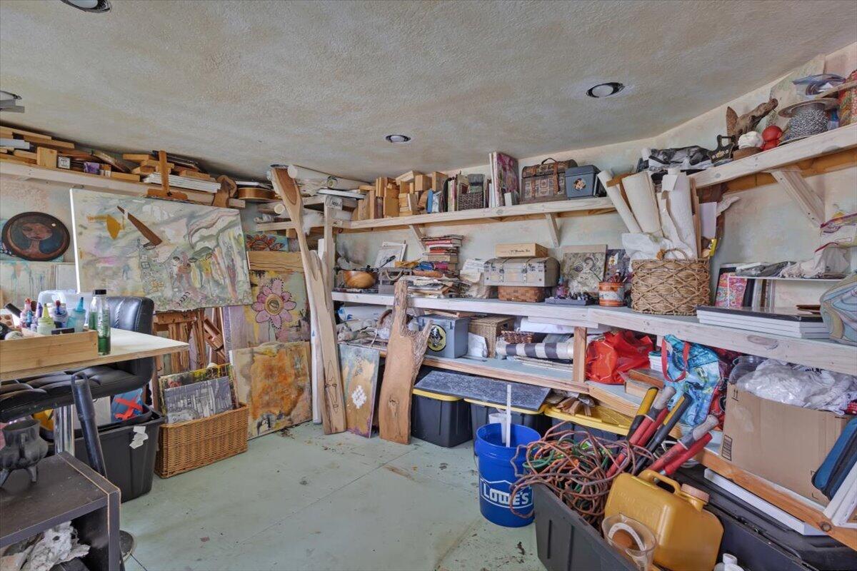 2513 Sw Calender Street Property Photo 39