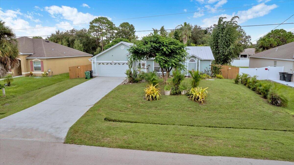2513 Sw Calender Street Property Photo 48