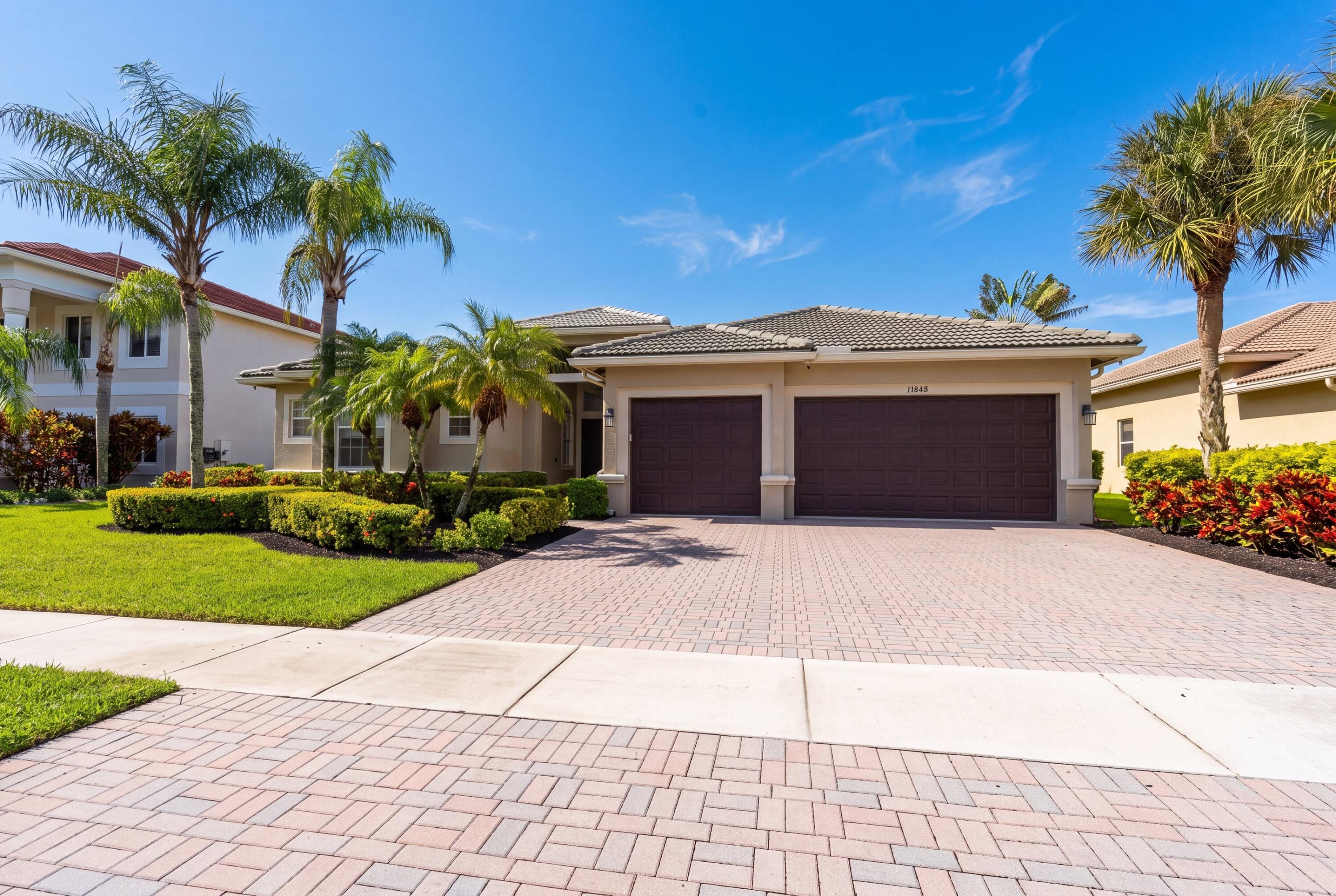 11848 Osprey Point Circle Property Photo 2