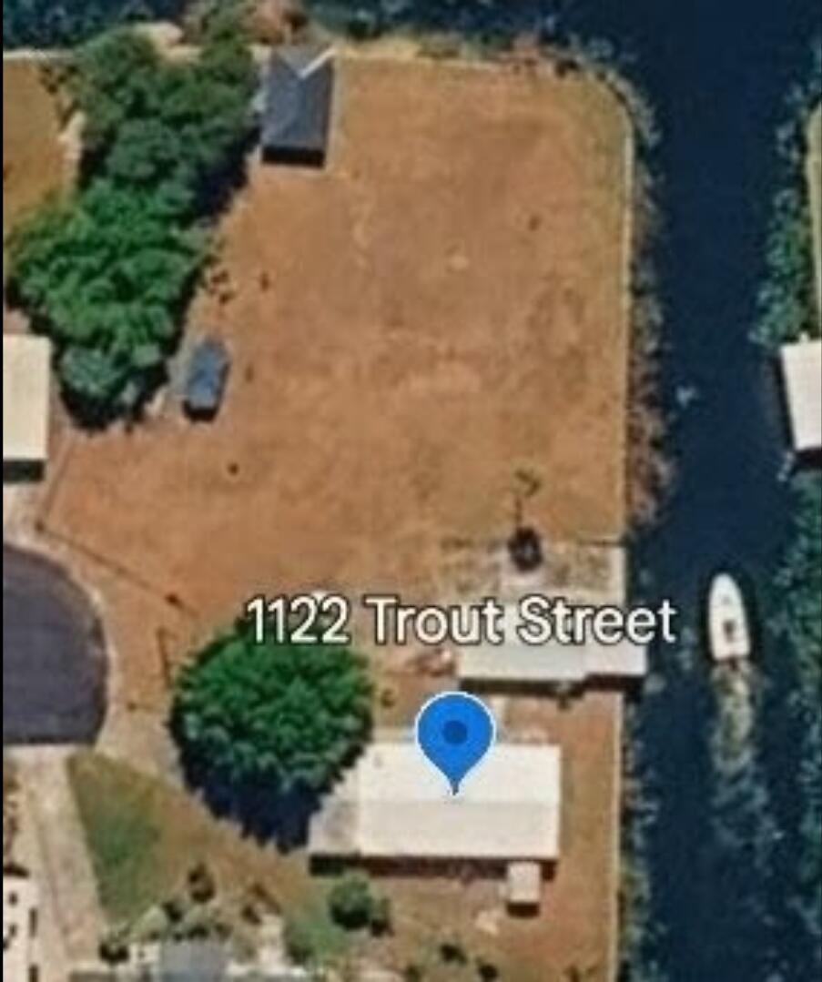 1122 Trout Street Property Photo 1