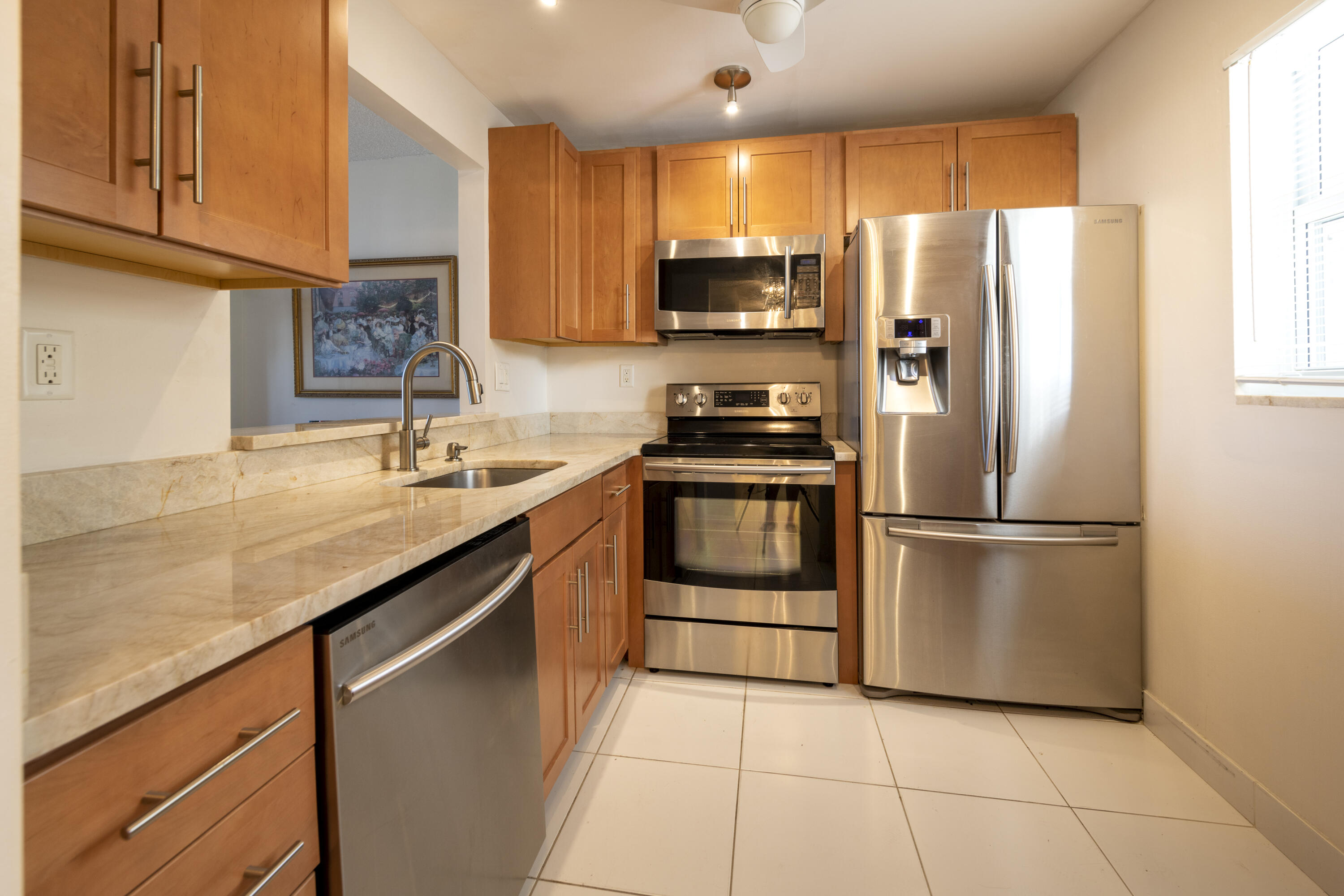 1391 S Ocean 803 Property Photo 3