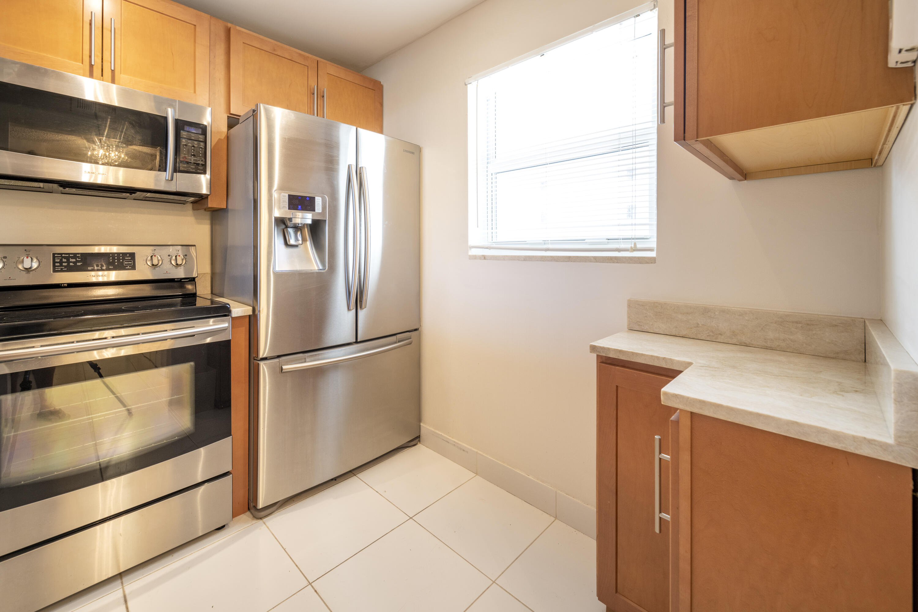 1391 S Ocean 803 Property Photo 5