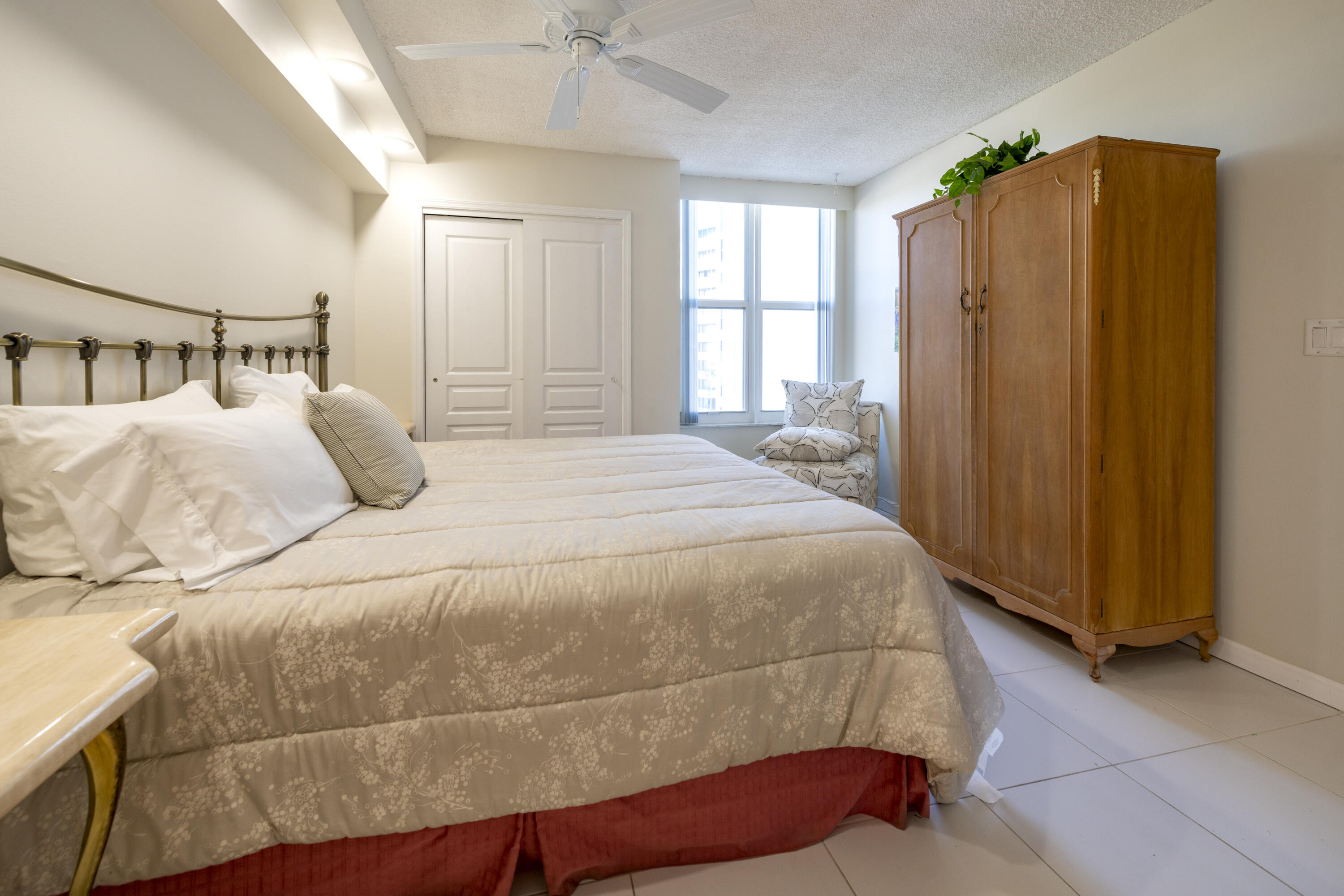 1391 S Ocean 803 Property Photo 12