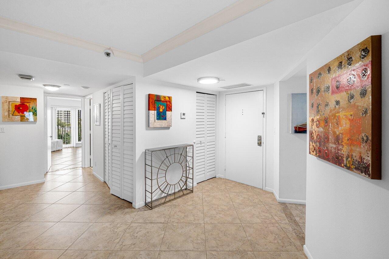 4001 N Ocean Boulevard 306 Property Photo 2