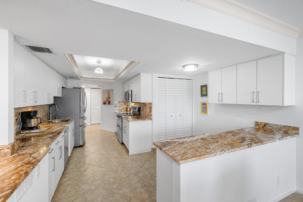 4001 N Ocean Boulevard 306 Property Photo 6