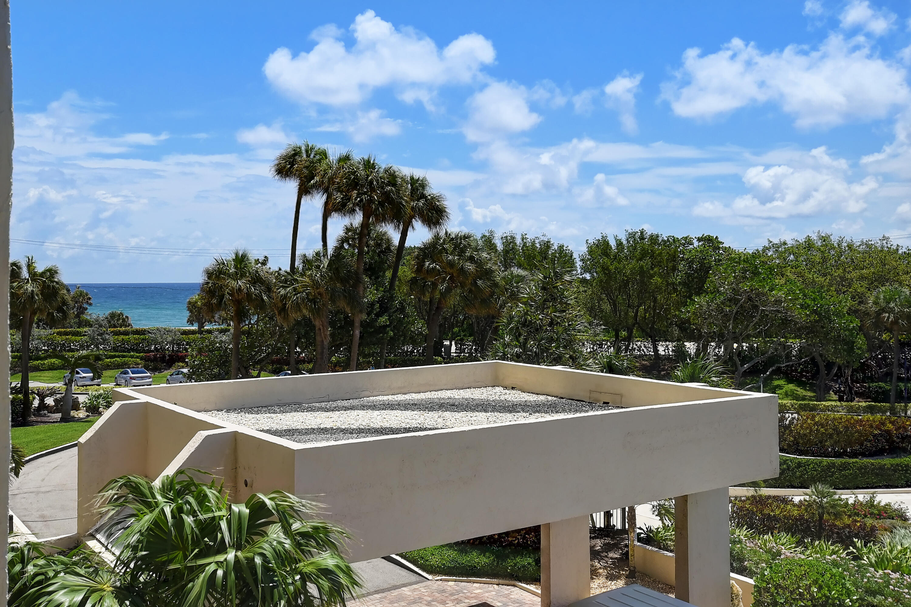 4001 N Ocean Boulevard 306 Property Photo 13