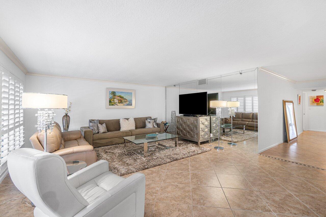 4001 N Ocean Boulevard 306 Property Photo 14