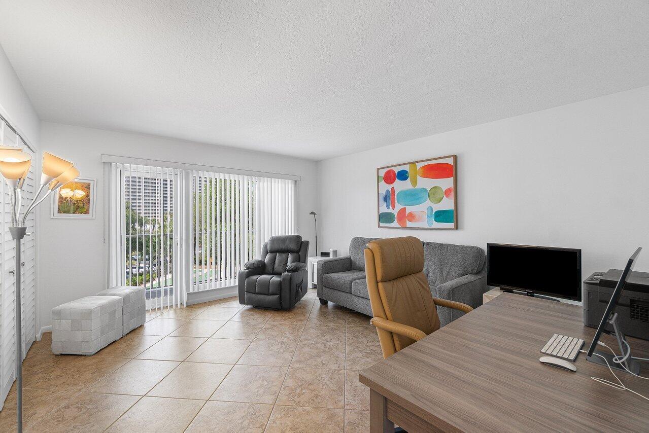 4001 N Ocean Boulevard 306 Property Photo 22