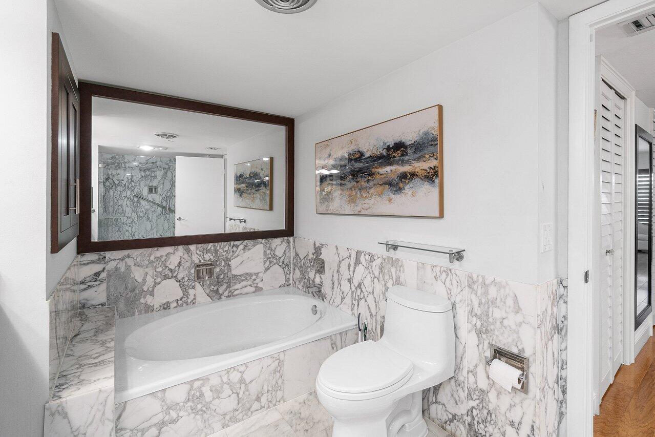 4001 N Ocean Boulevard 306 Property Photo 31