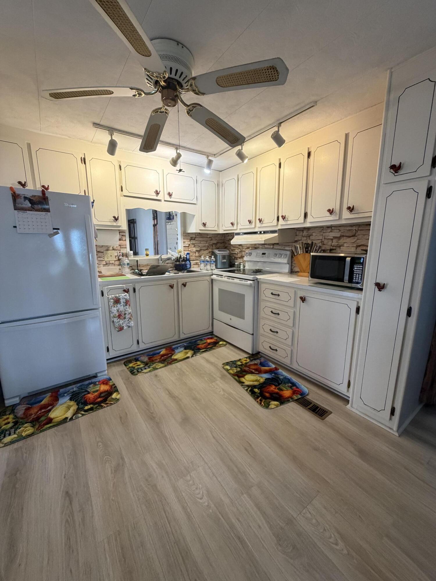 3500 S Kanner Highway 99 Property Photo 5