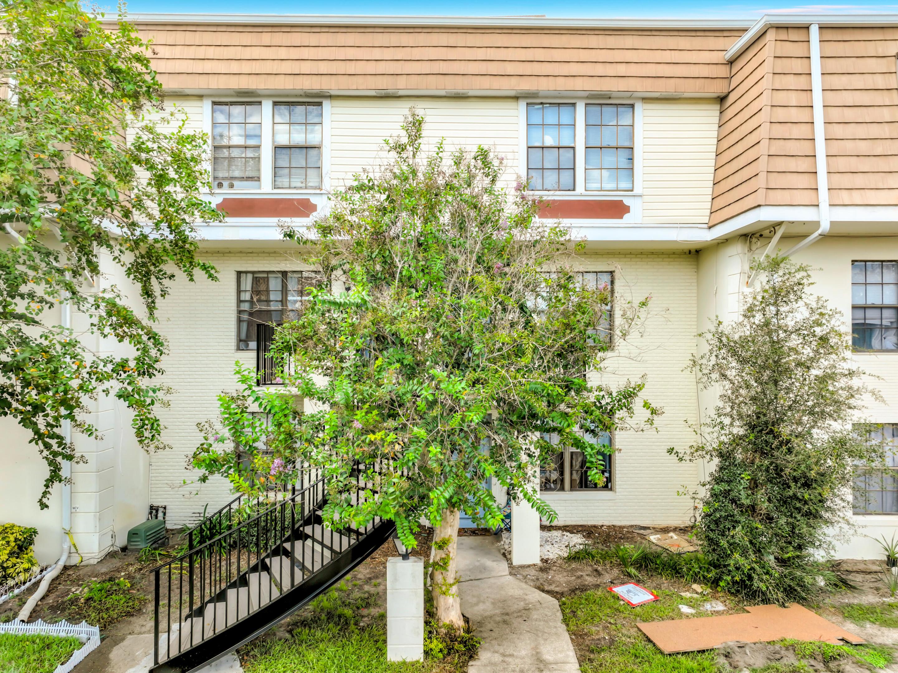 6091 Village Circle S 6091 Property Photo 4