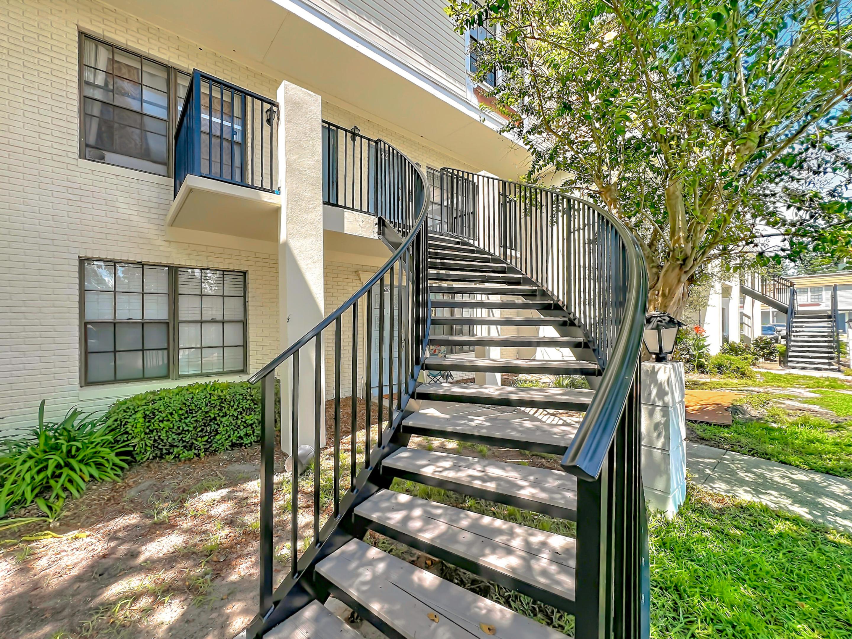 6091 Village Circle S 6091 Property Photo 8