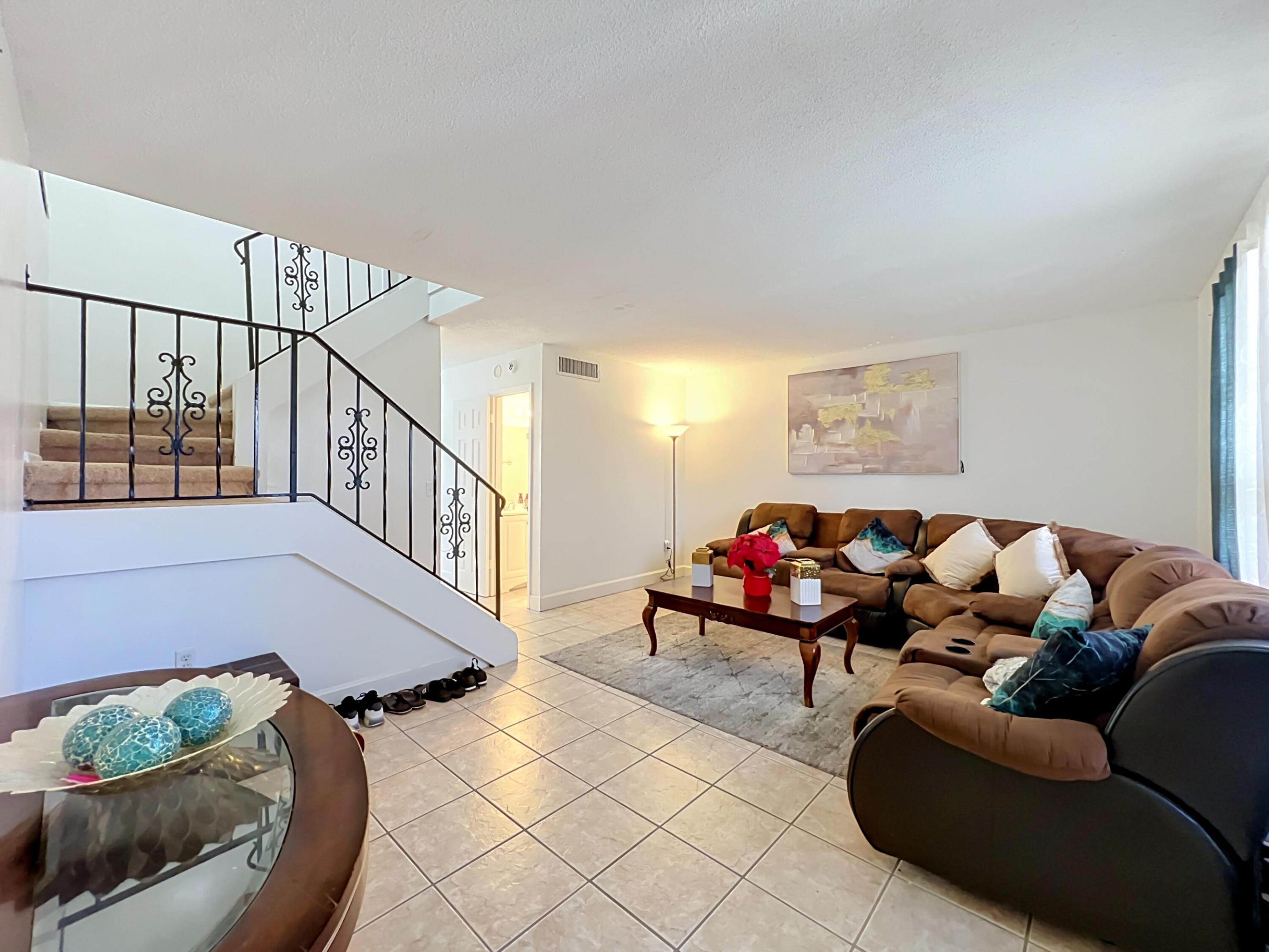6091 Village Circle S 6091 Property Photo 11