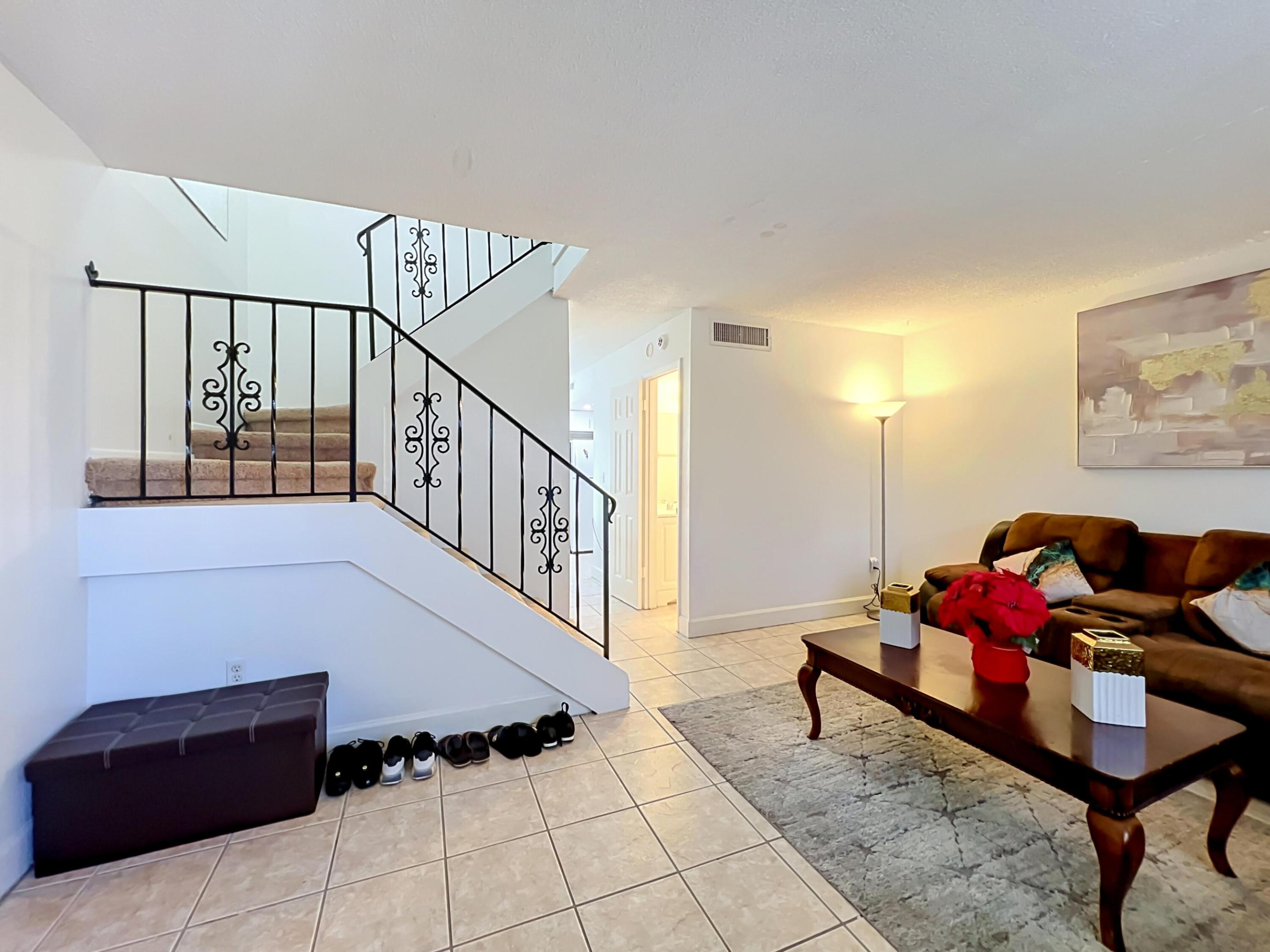 6091 Village Circle S 6091 Property Photo 12