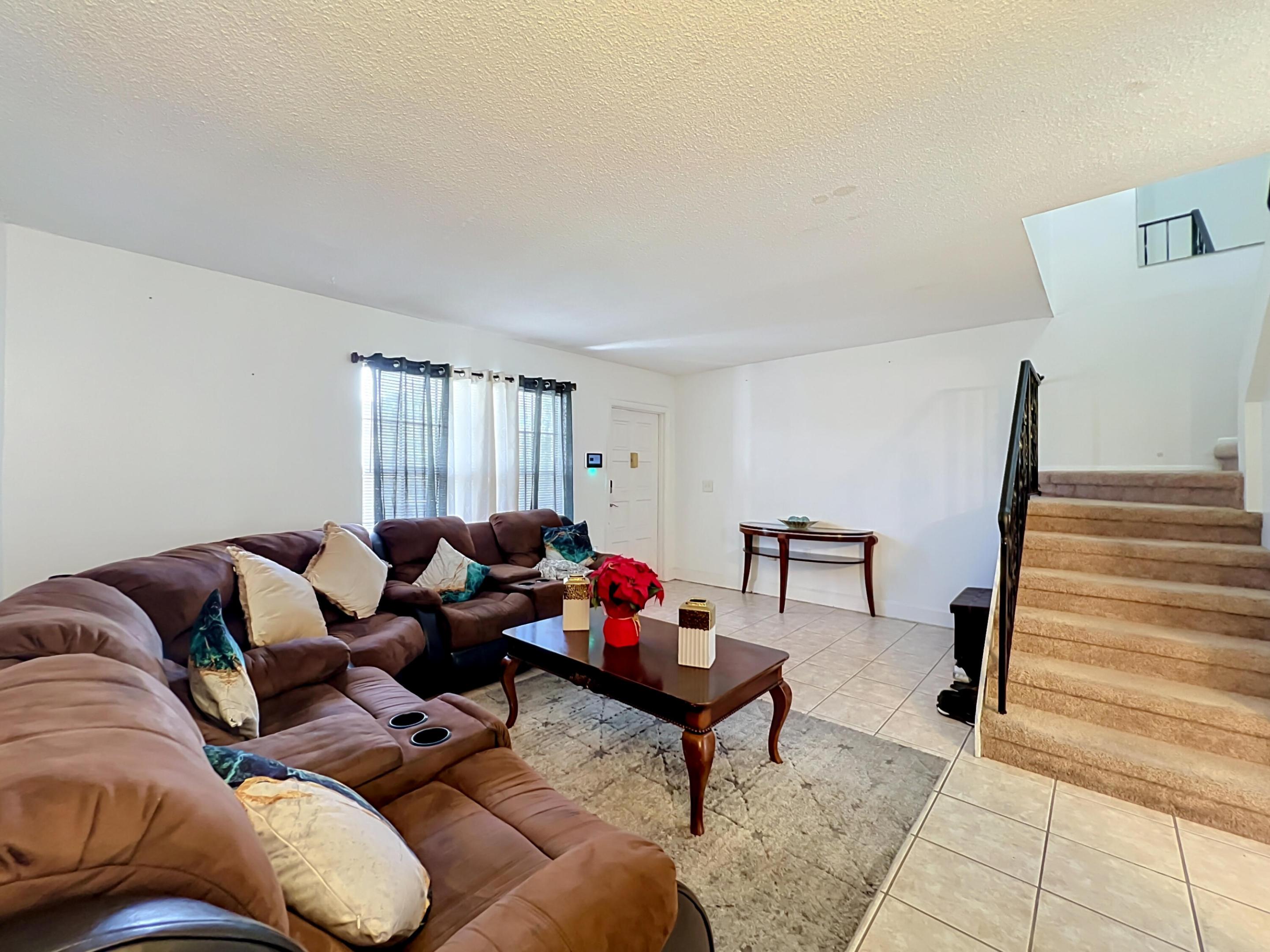6091 Village Circle S 6091 Property Photo 13