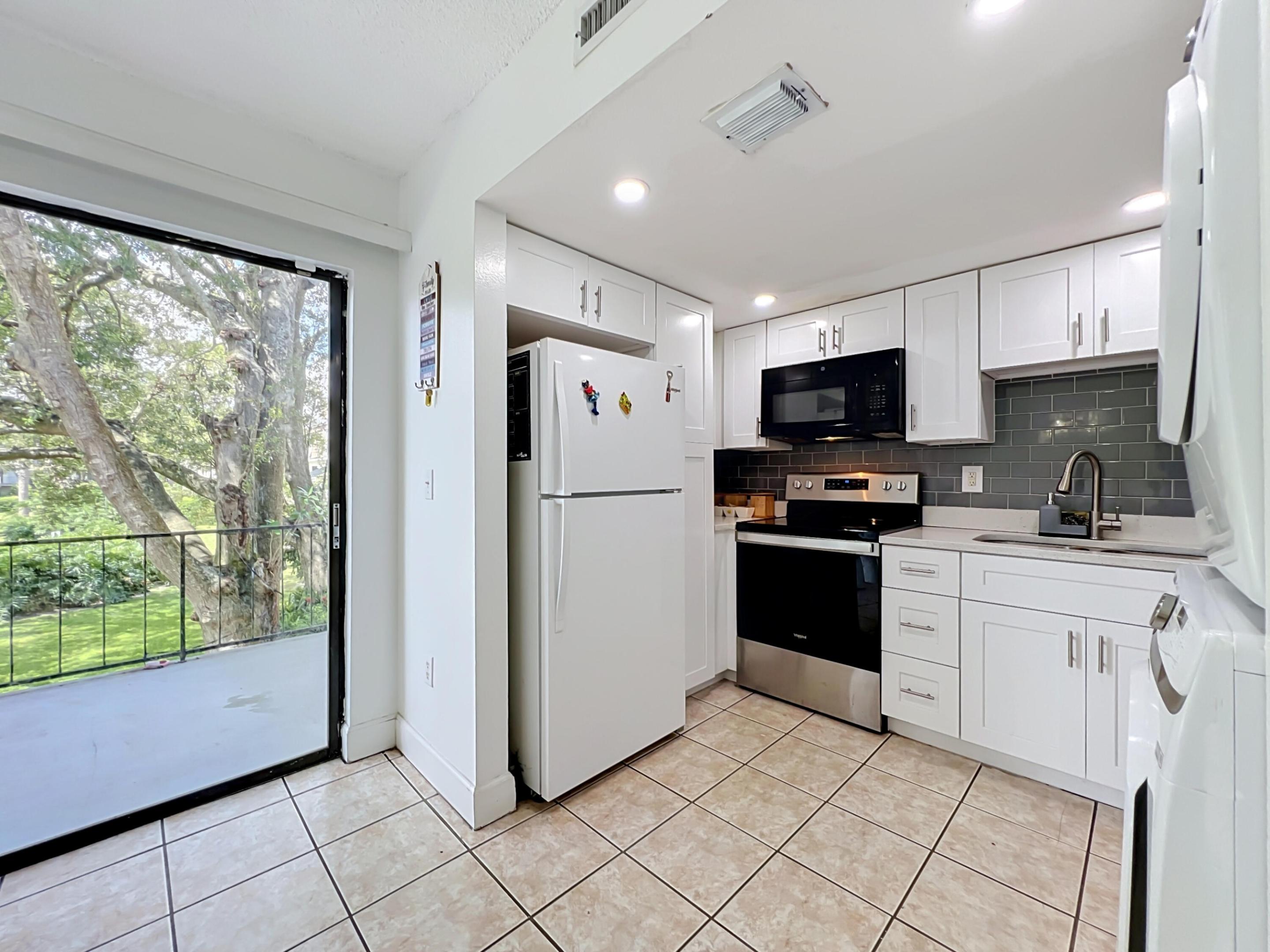 6091 Village Circle S 6091 Property Photo 18