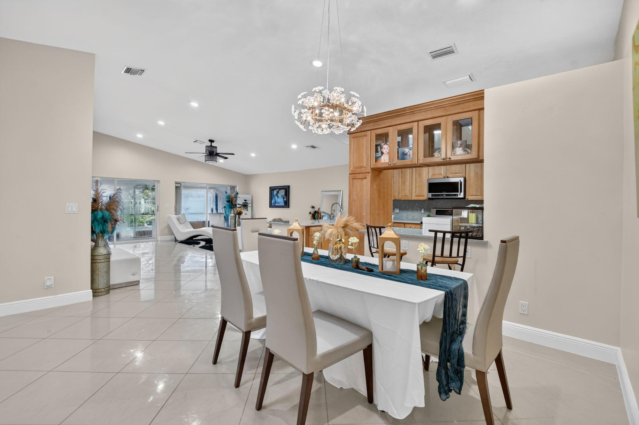 10356 Sunstream Lane Property Photo 10