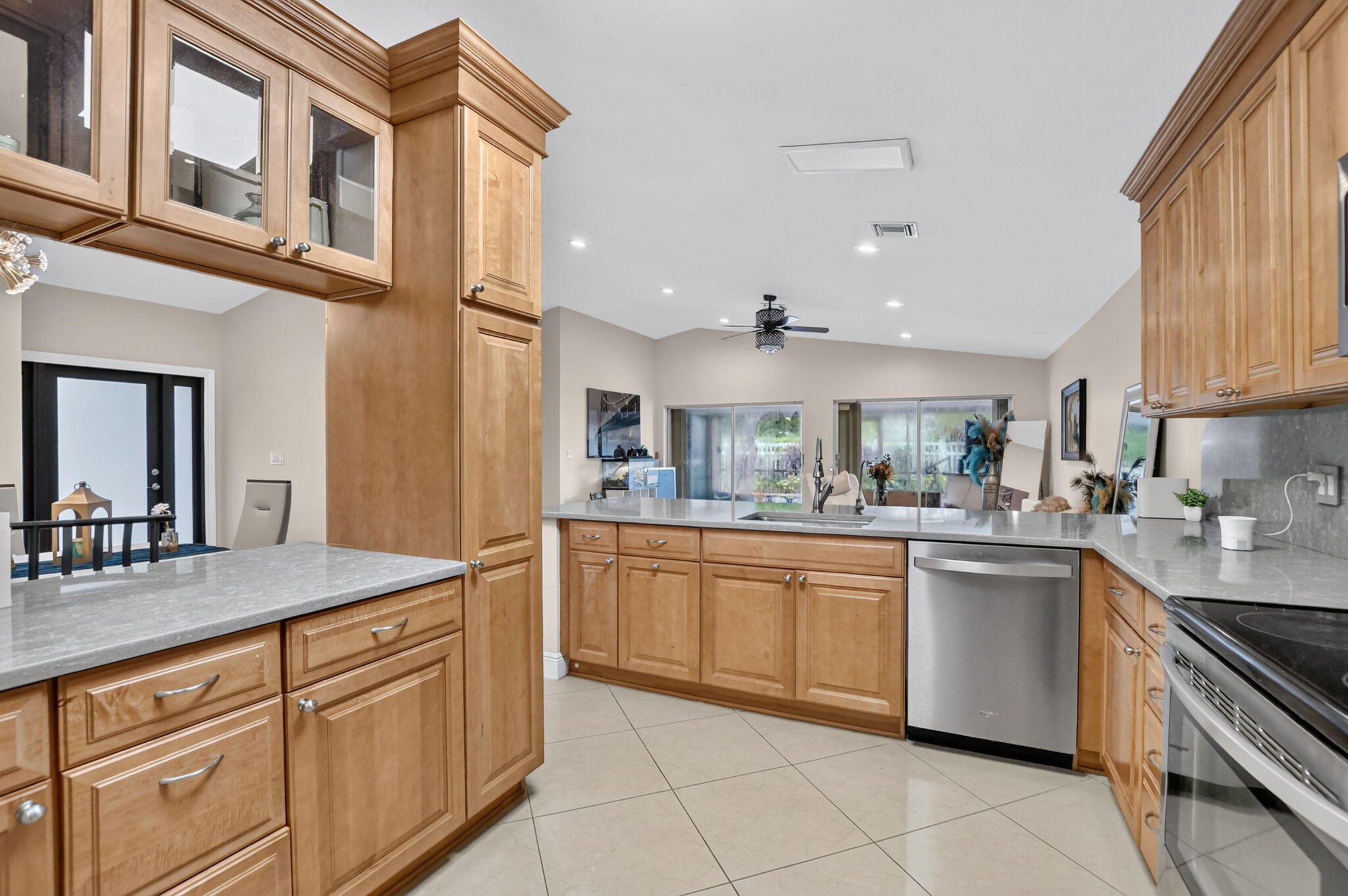 10356 Sunstream Lane Property Photo 15