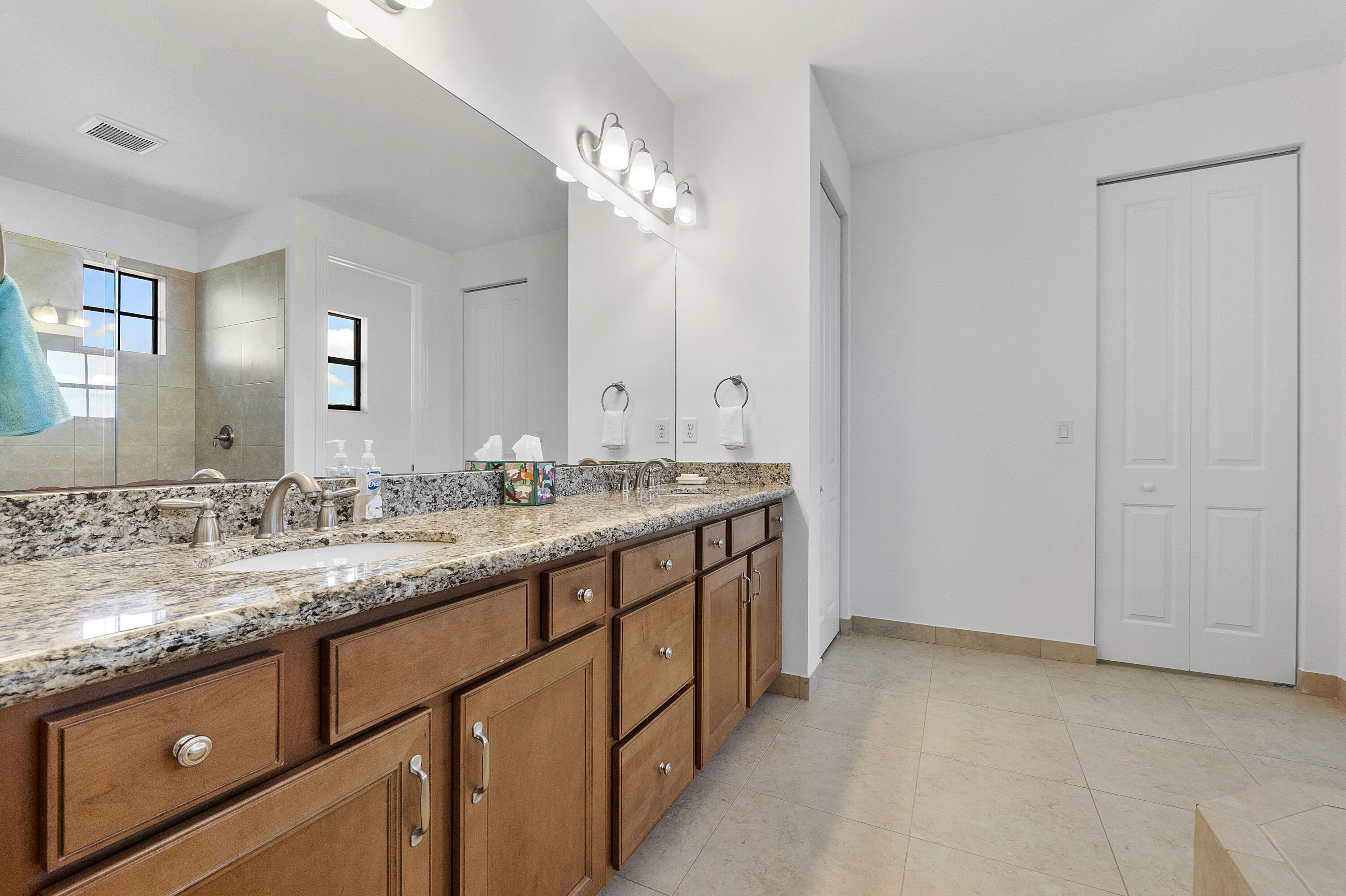 11425 Watercrest Circle E Property Photo 24