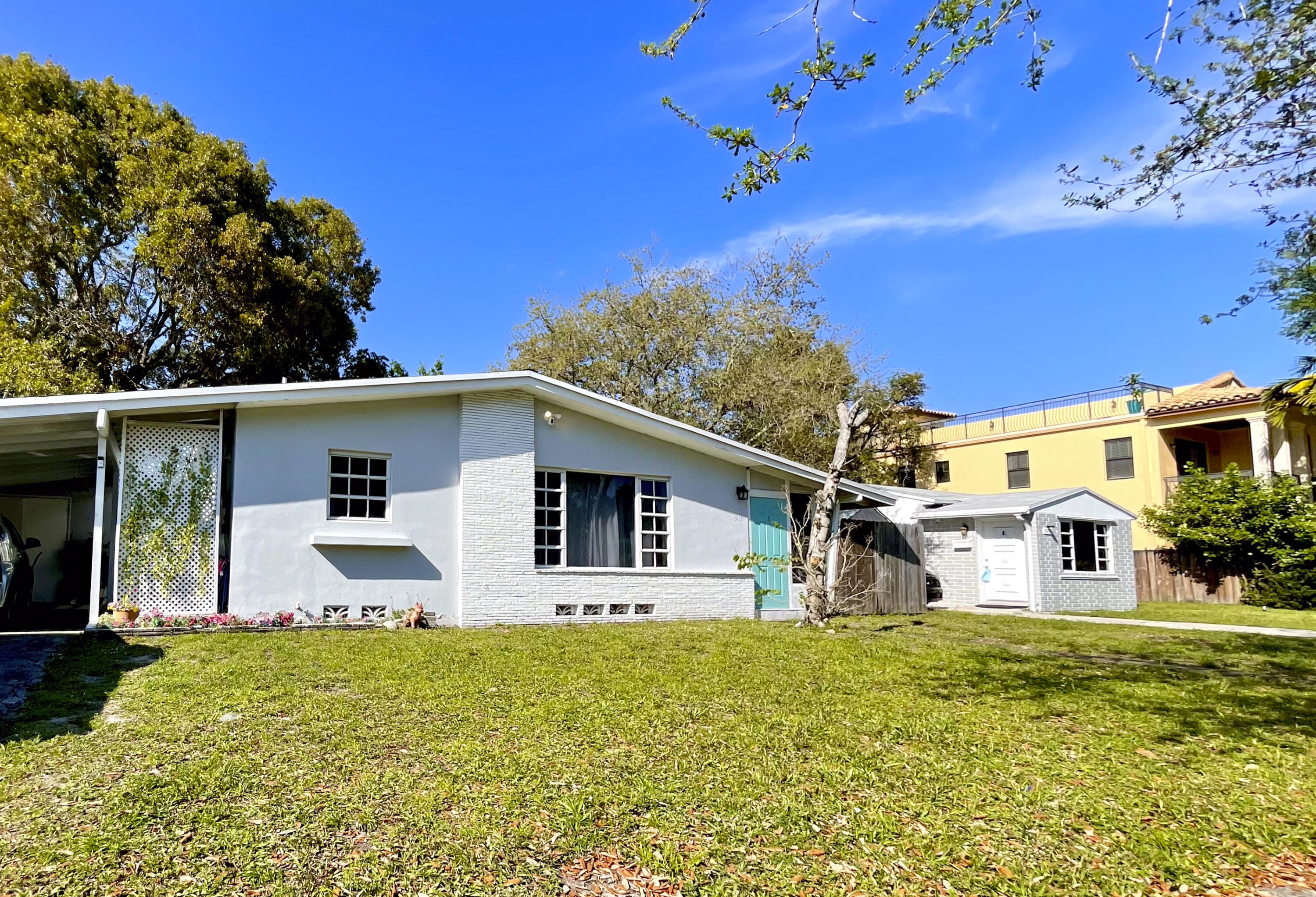 513 Sw 17th Street Property Photo 1