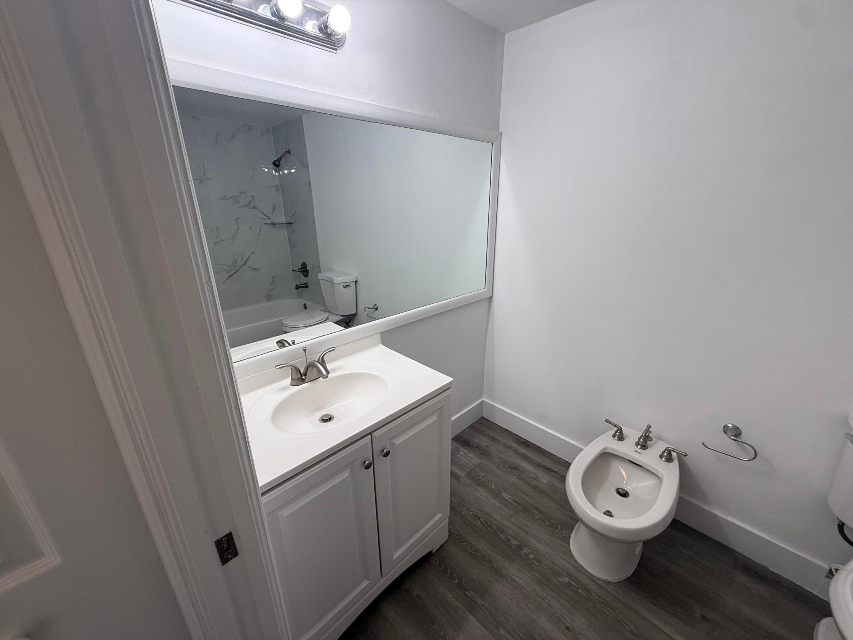 215 Sw 42nd Avenue 601 Property Photo 21