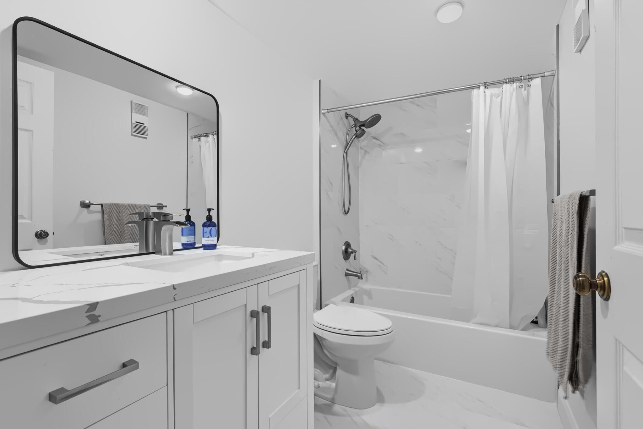 3826 Whitehall Drive 302 Property Photo 1