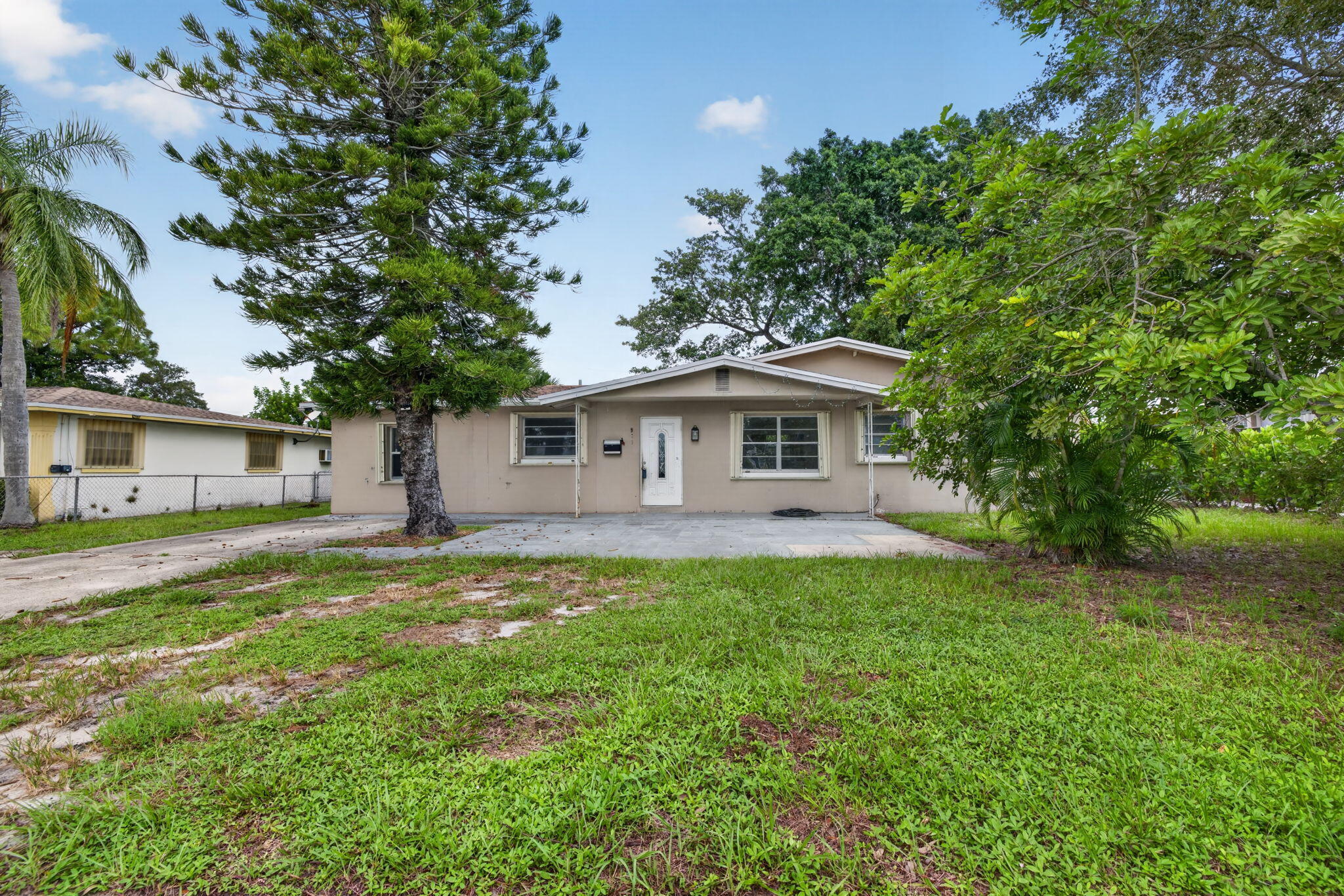 913 Se 10th Street Property Photo 1