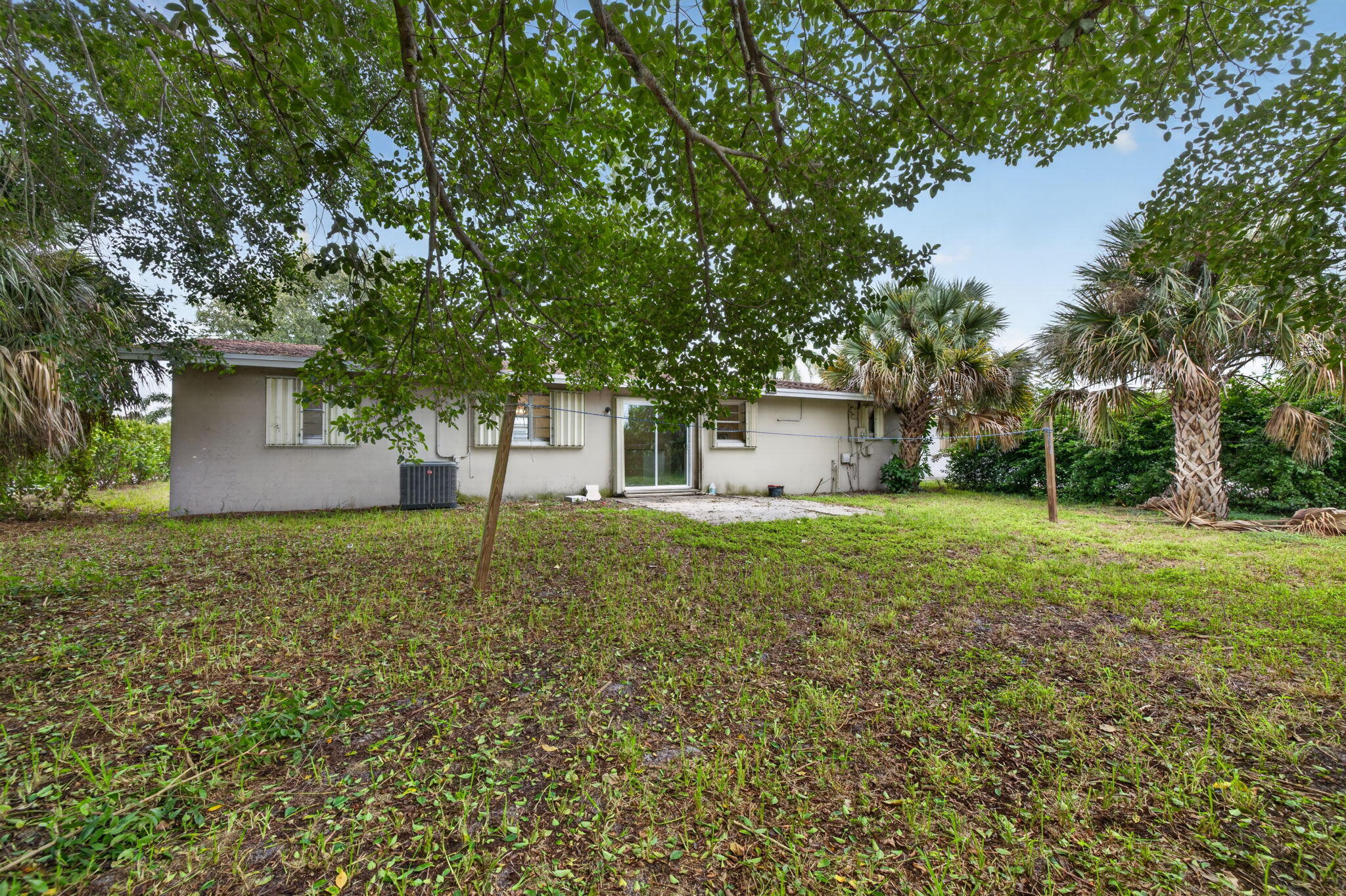 913 Se 10th Street Property Photo 2