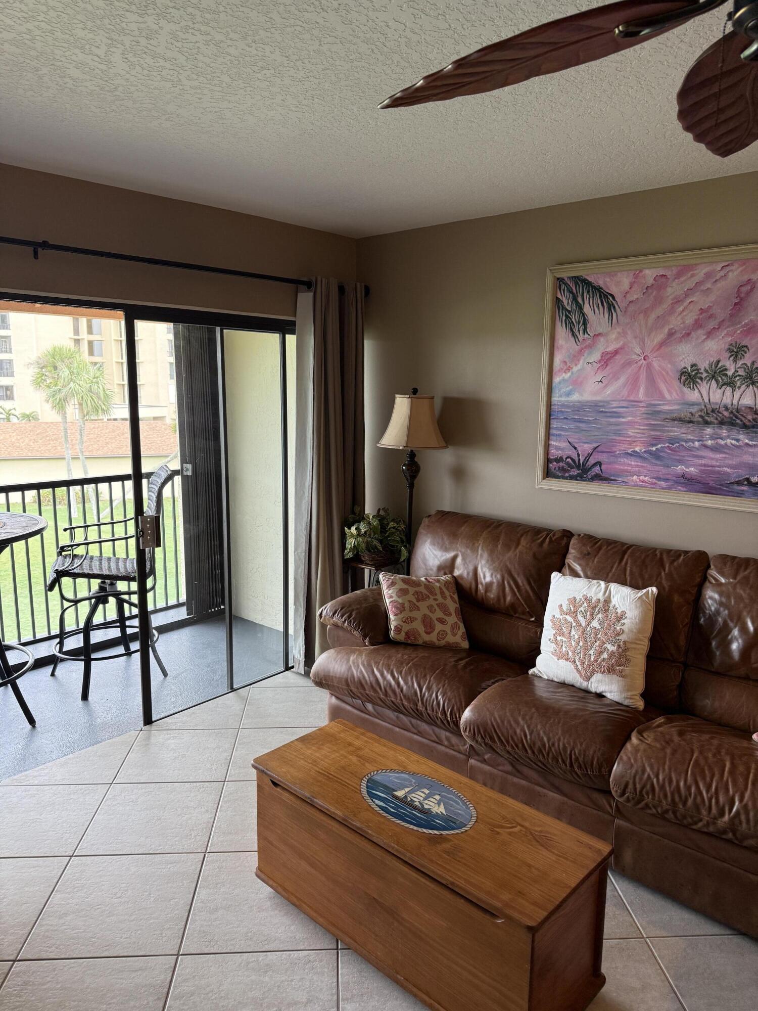 2400 S Ocean Drive S 1034 Property Photo 11