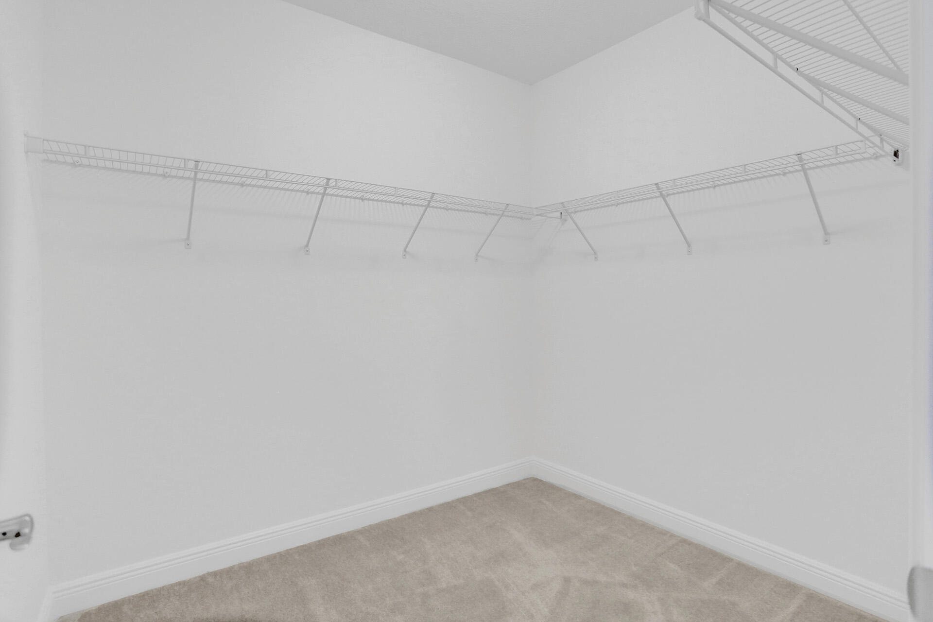 585 Sanderling Circle Property Photo 25