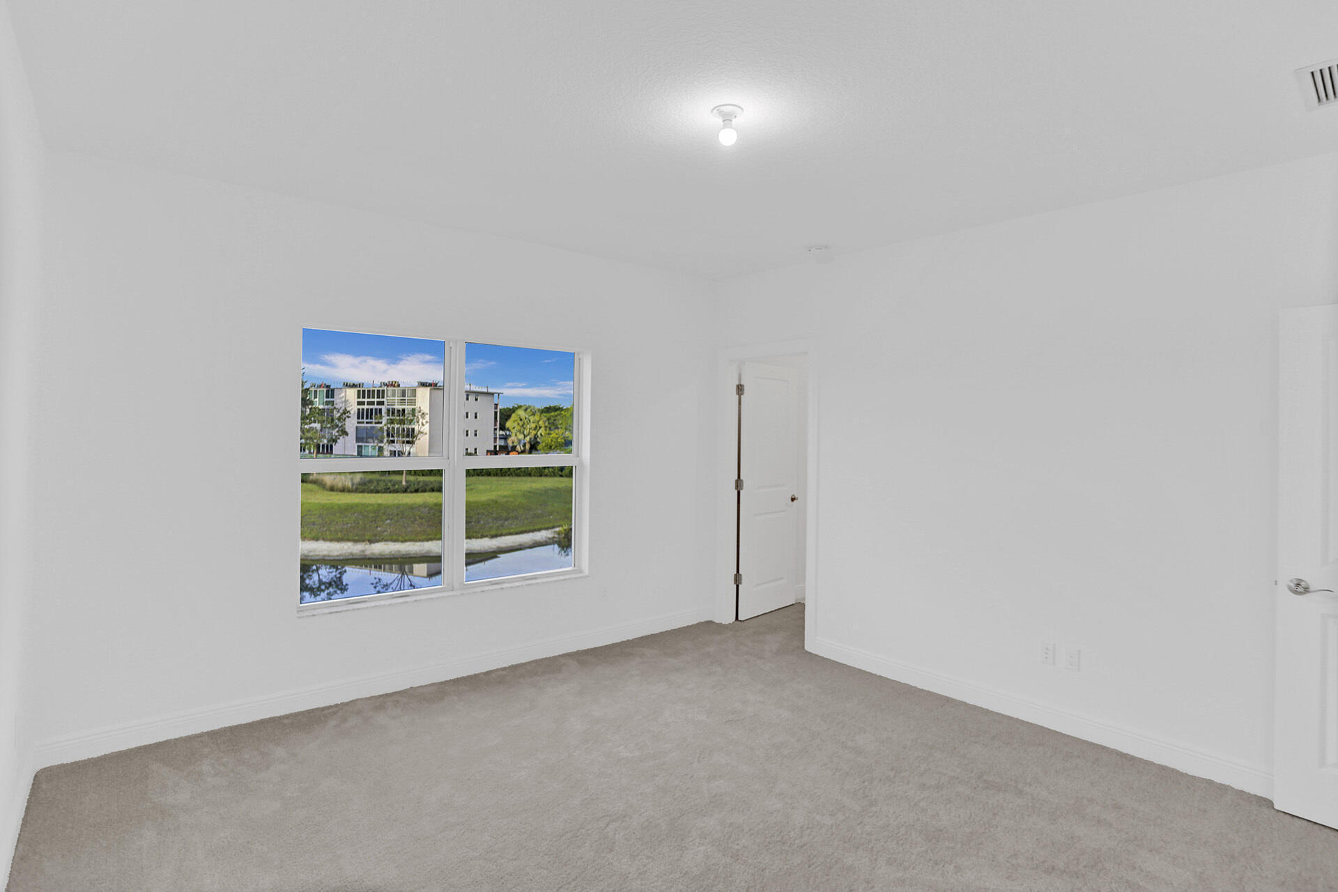 585 Sanderling Circle Property Photo 28