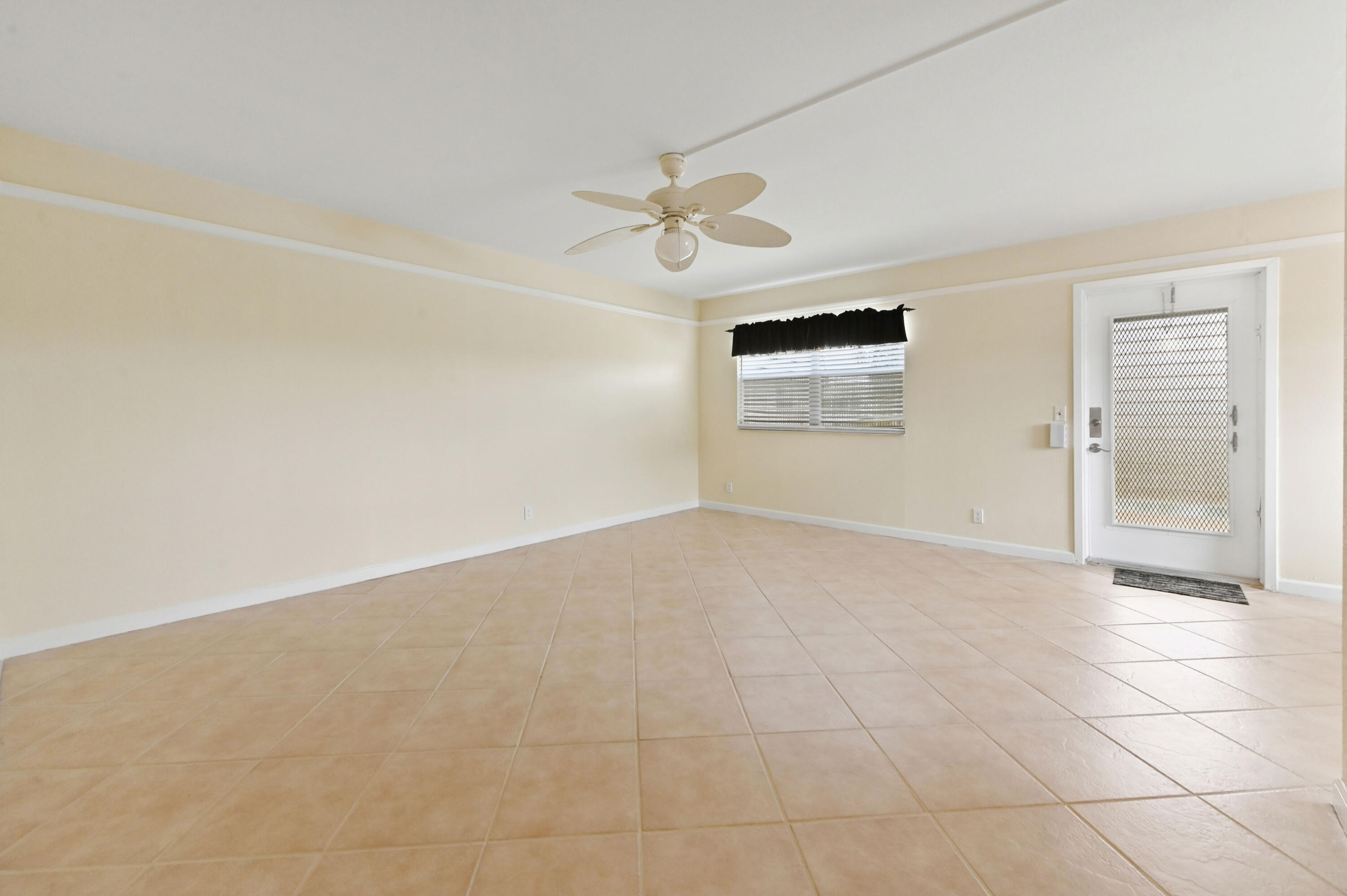 192 Monaco D Property Photo 30