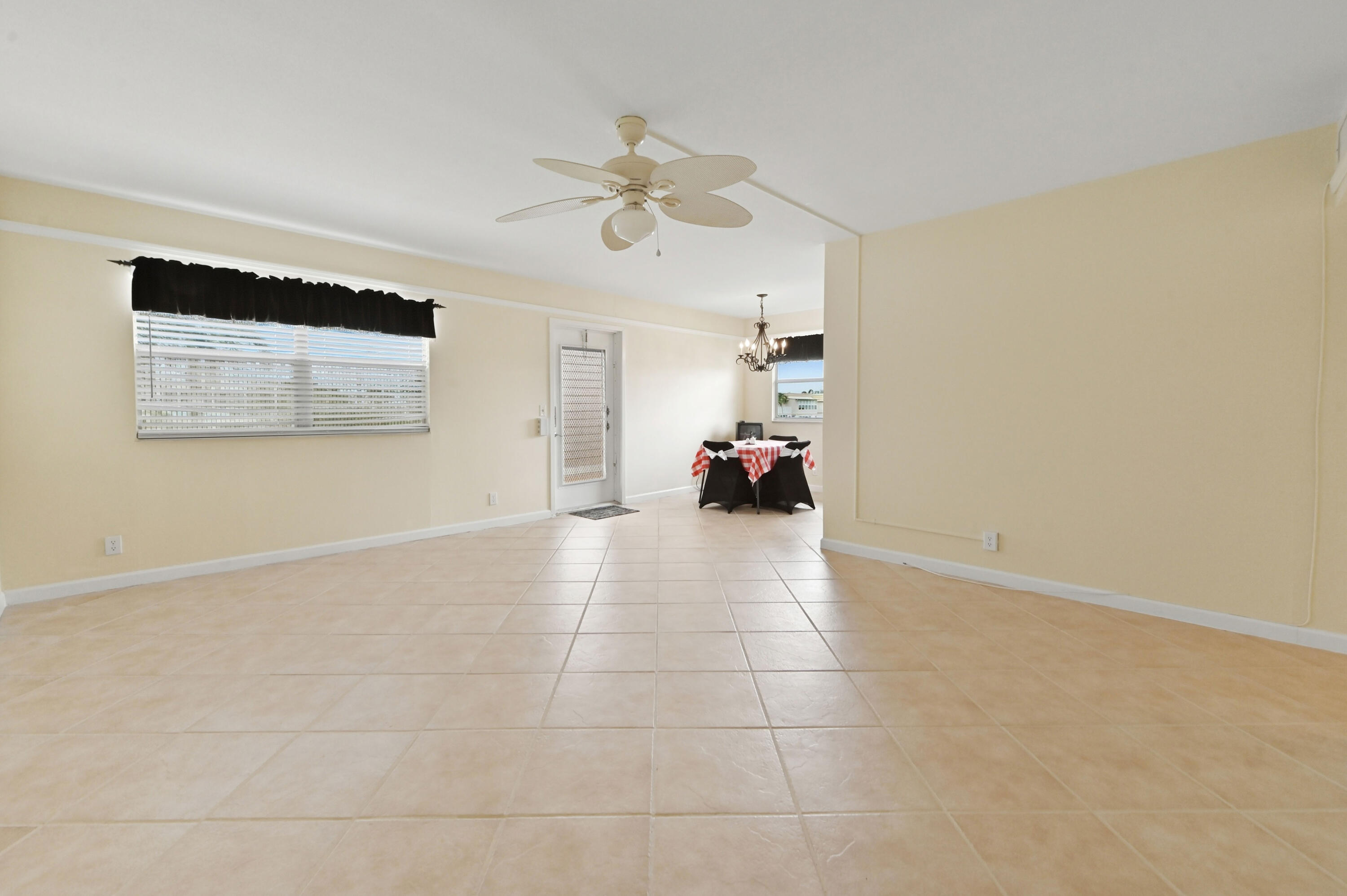 192 Monaco D Property Photo 32