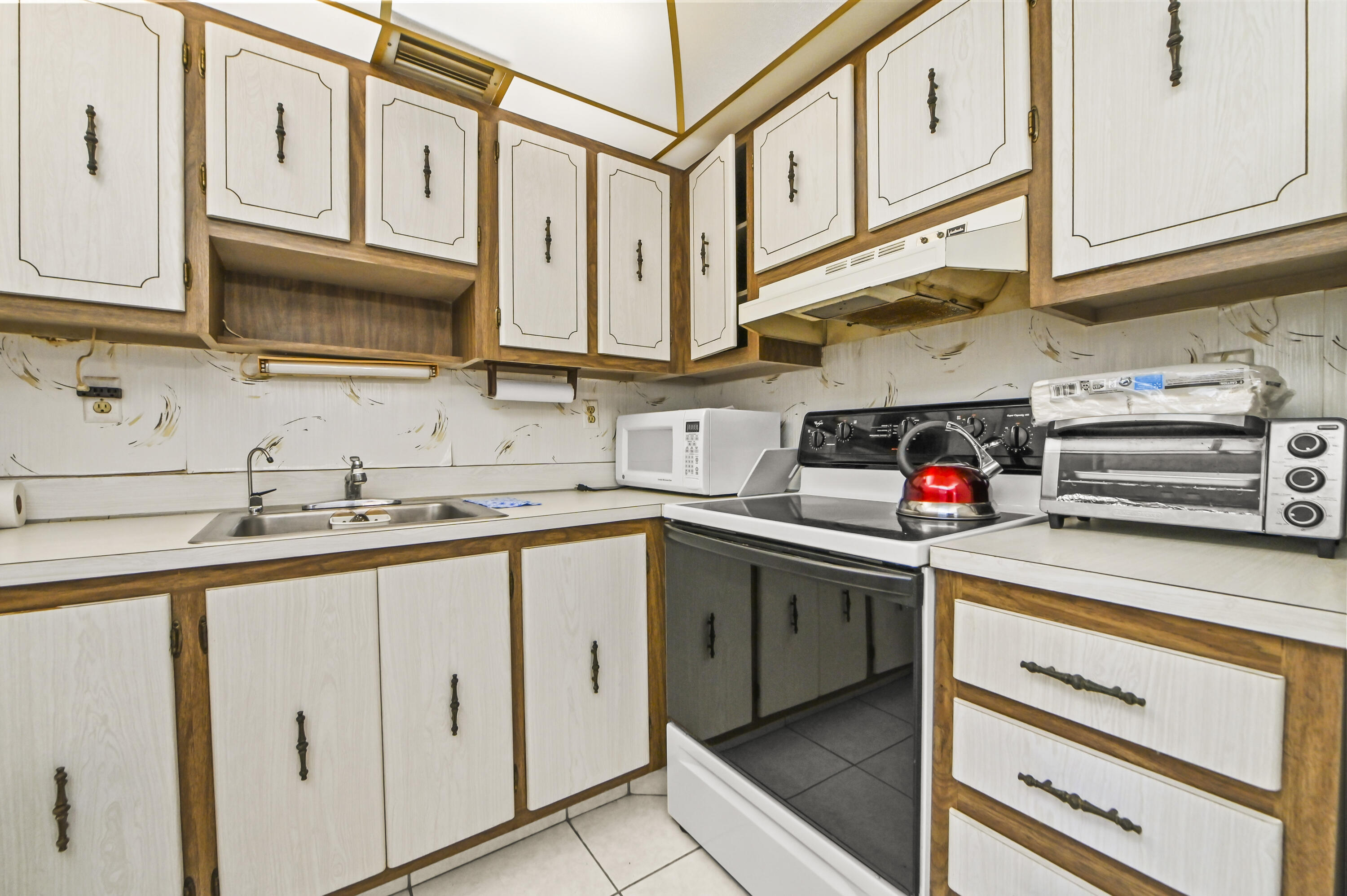 20 Flanders A Property Photo 9