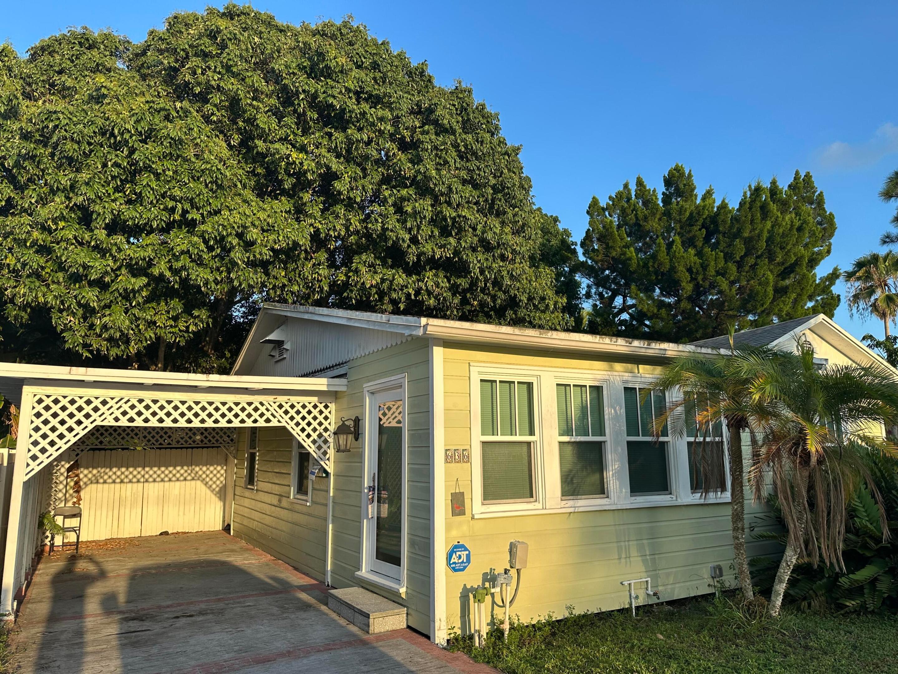 636 Sw 7th Avenue Property Photo 2