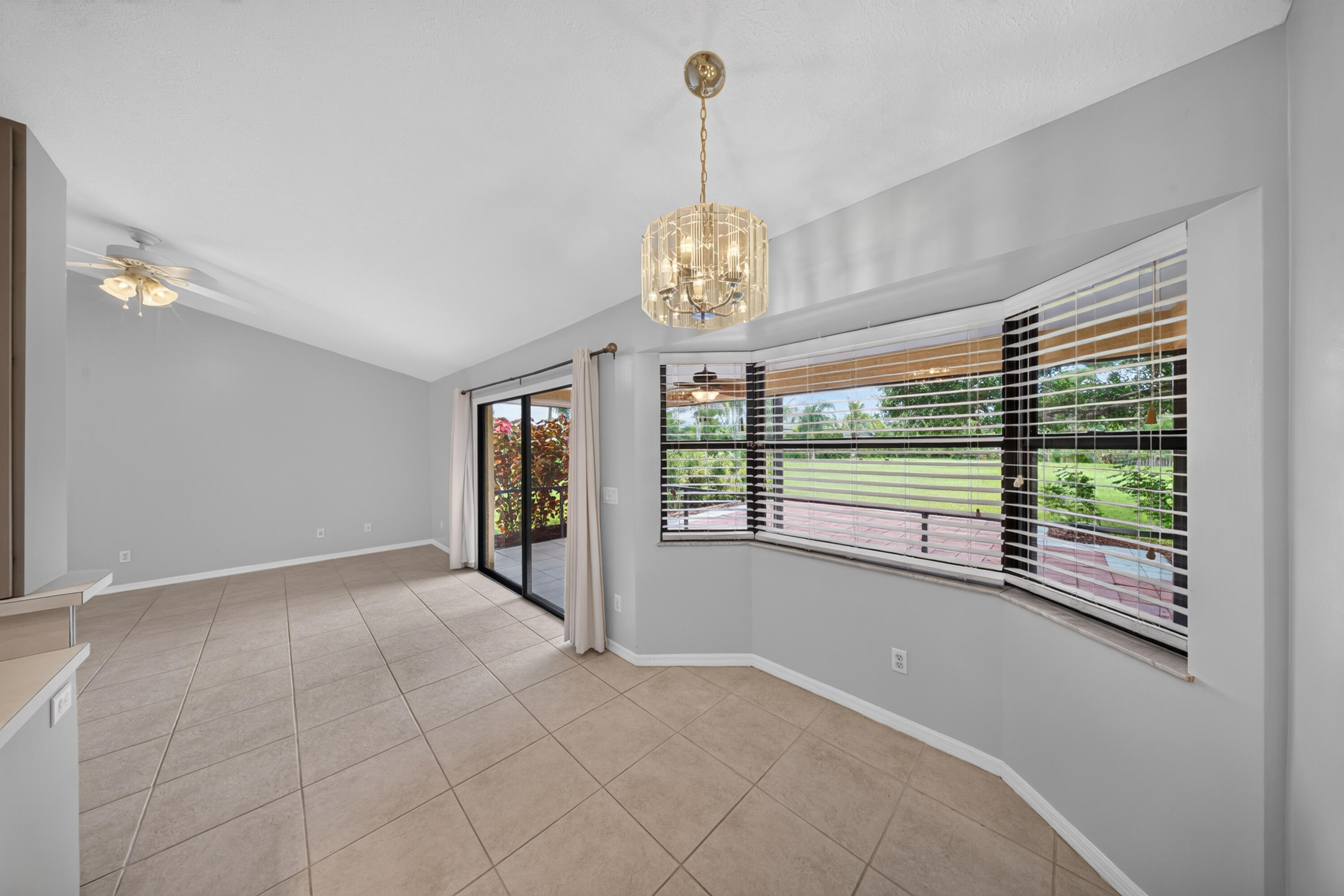 1957 Se Dranson Circle Property Photo 21