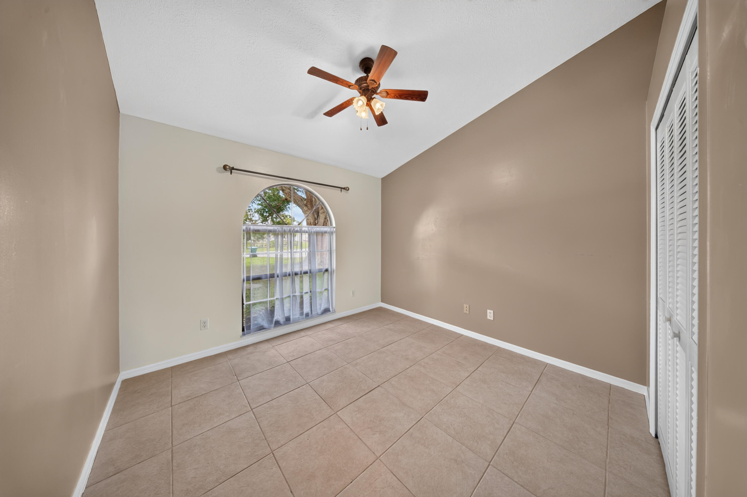 1957 Se Dranson Circle Property Photo 26