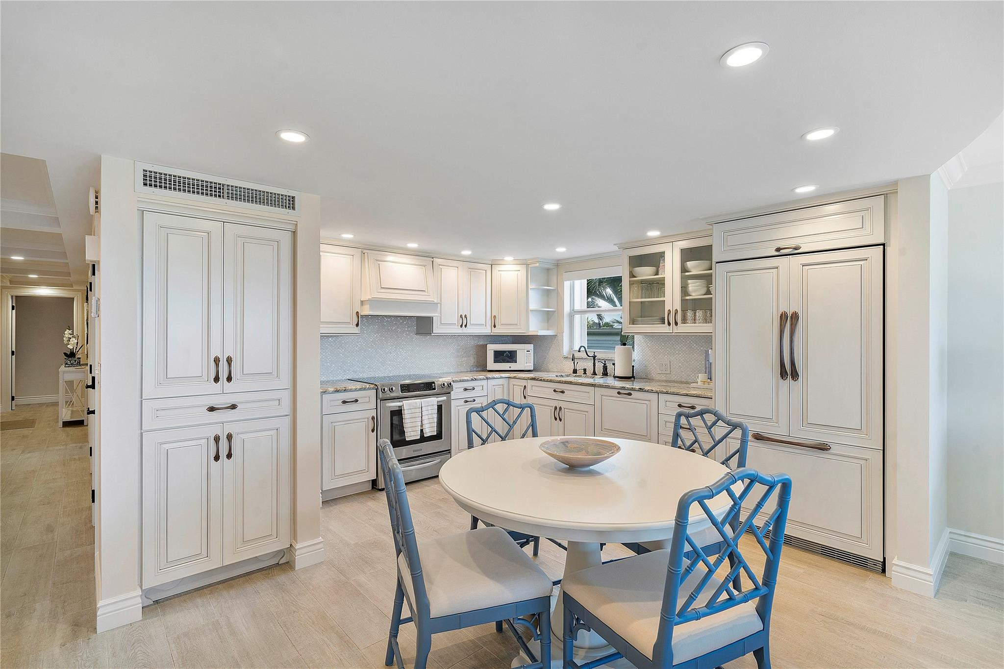 1710 S Ocean Lane 201 Property Photo 8