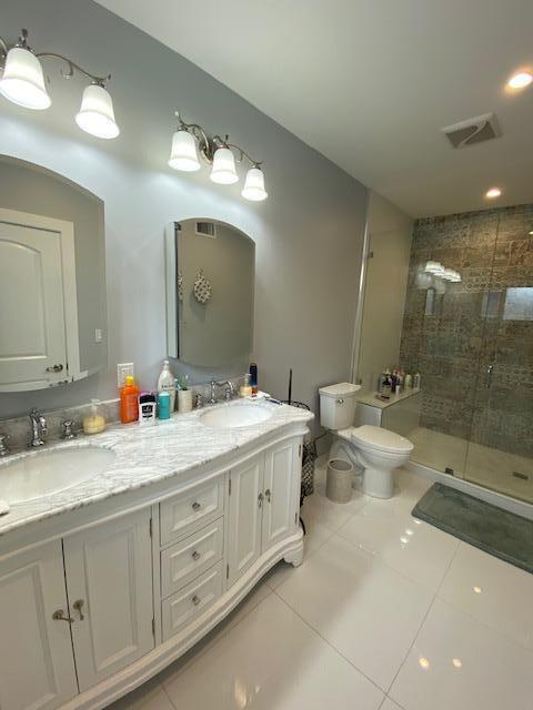 6601 Lake Clarke Drive Property Photo 13