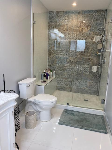 6601 Lake Clarke Drive Property Photo 15